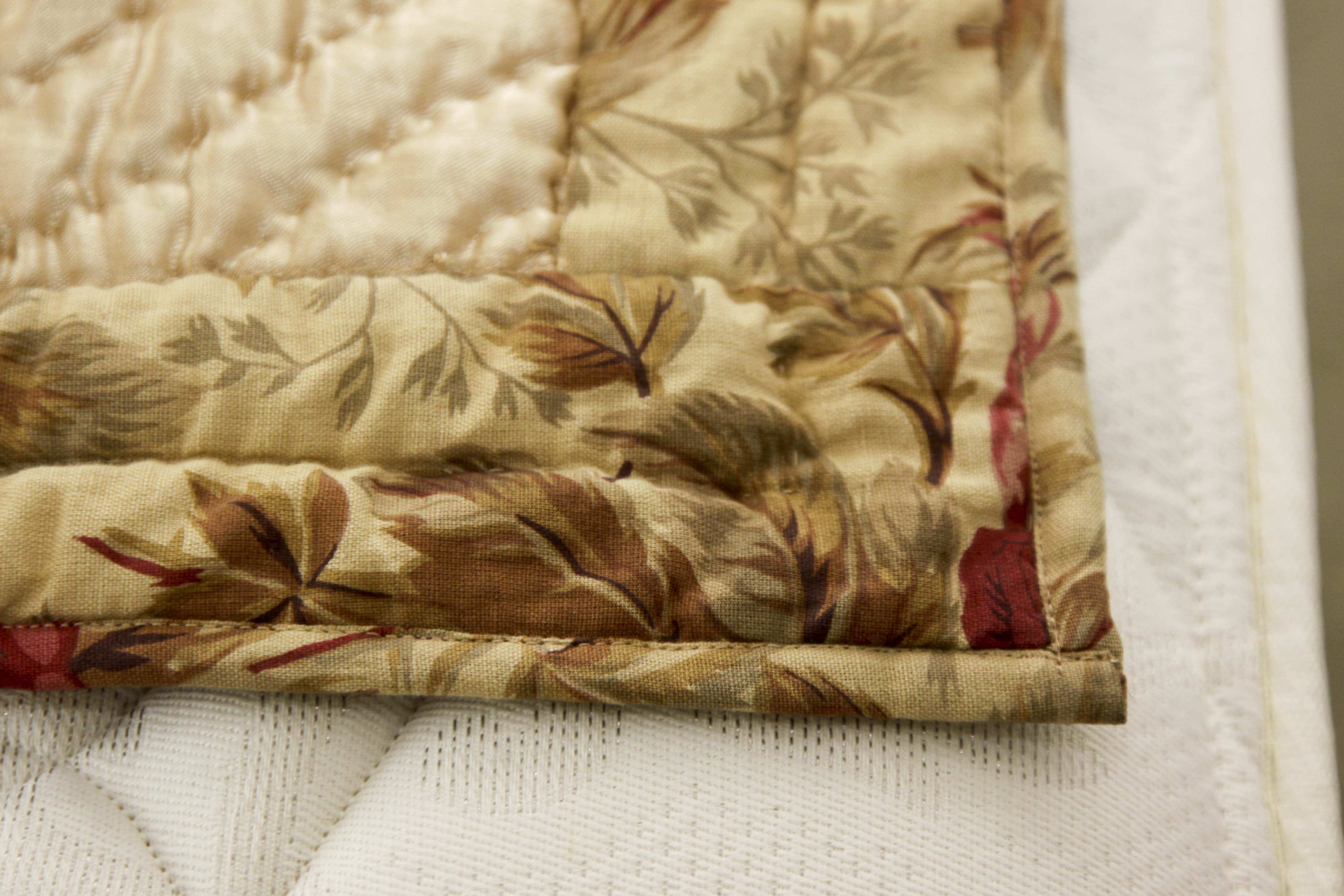 Quilt Stand and Quilts