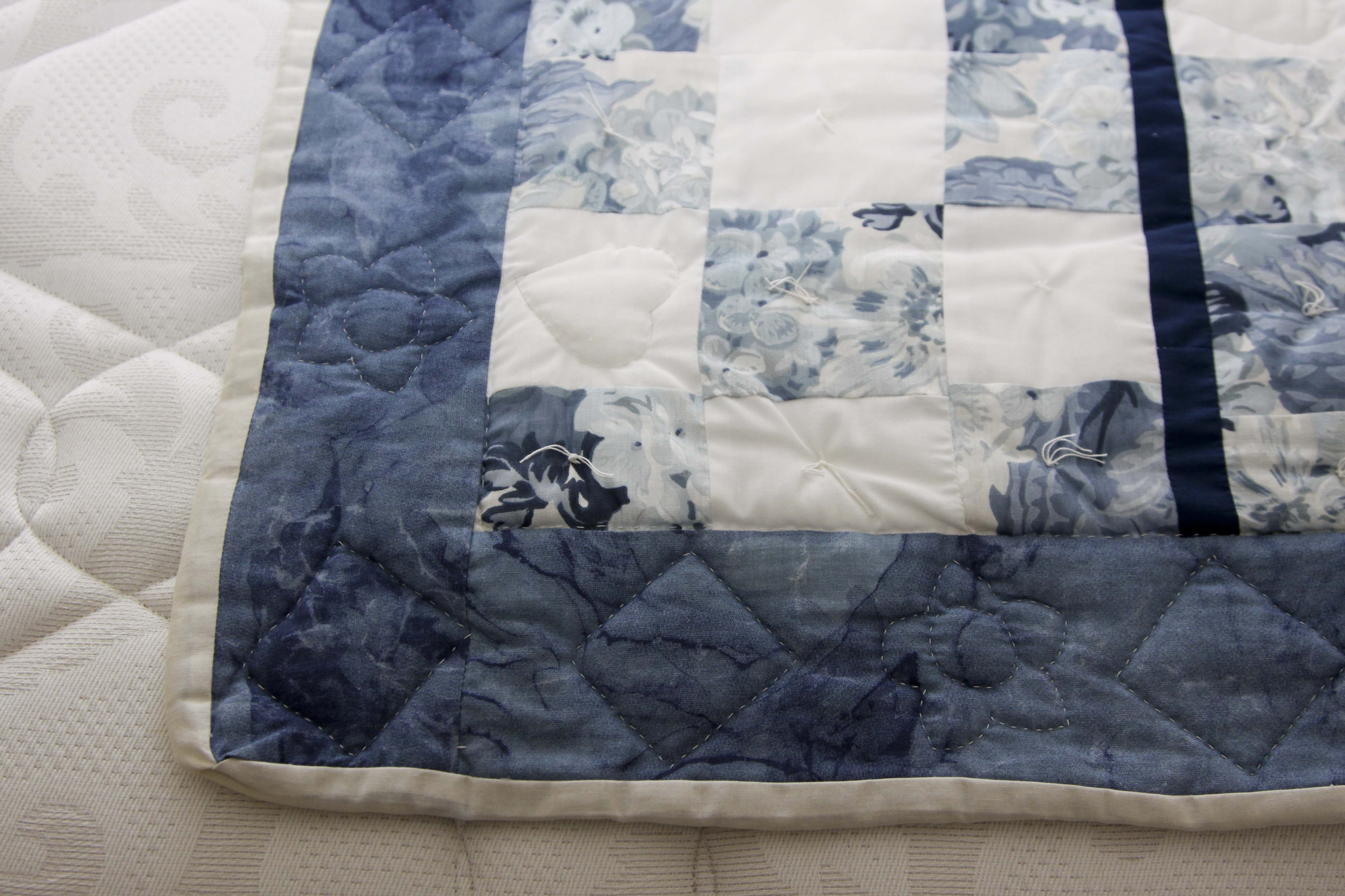 Quilt Stand and Quilts