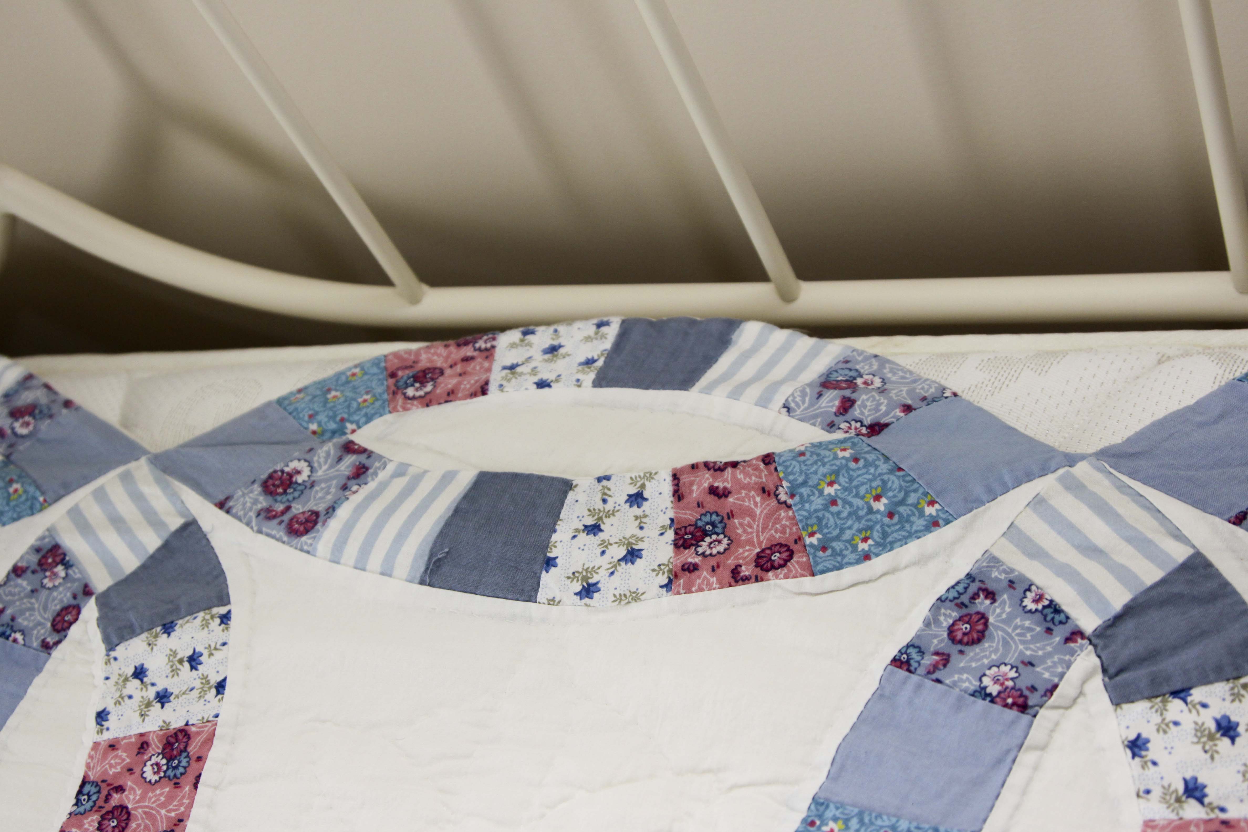 Quilt Stand and Quilts