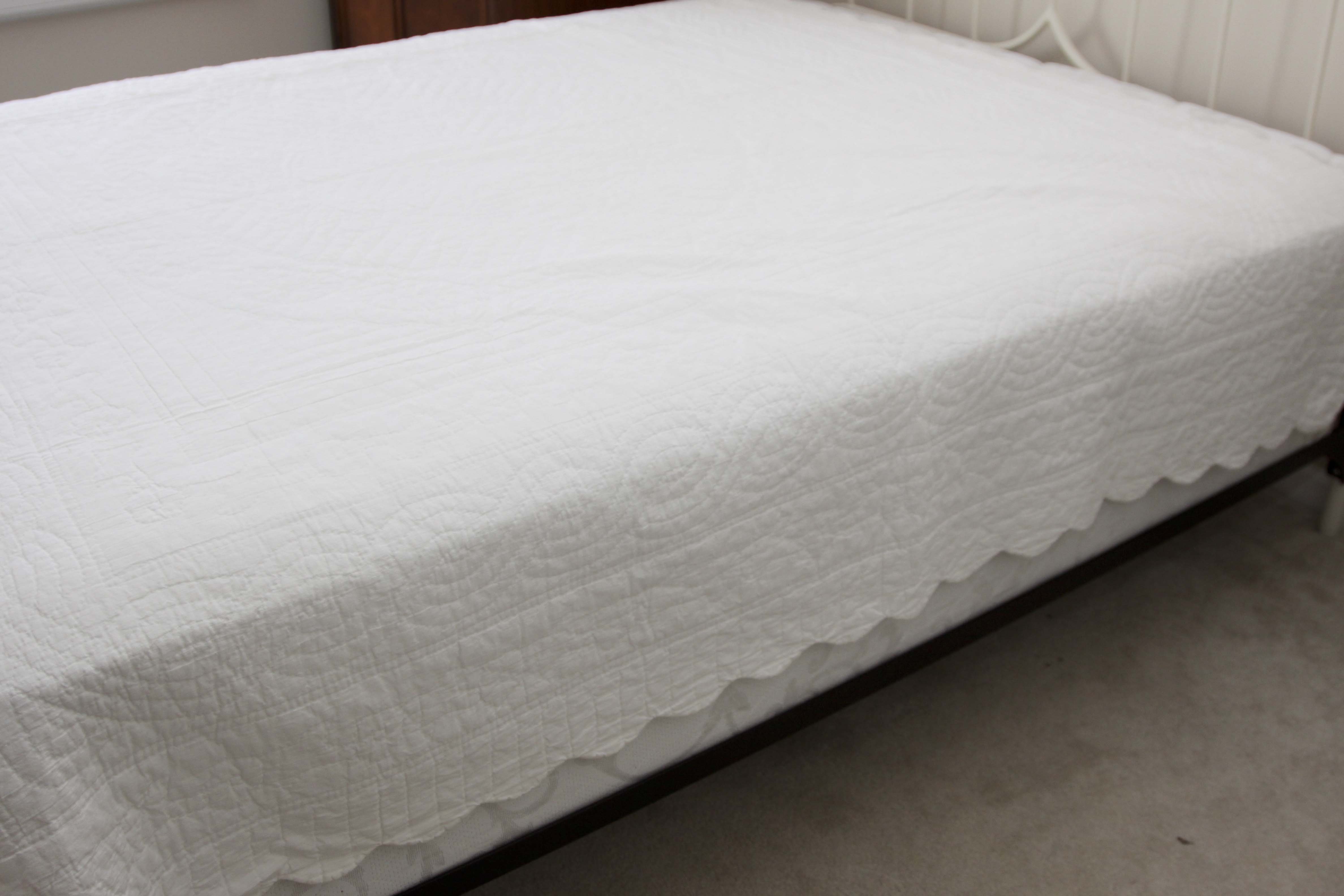 Quilt Stand and Quilts