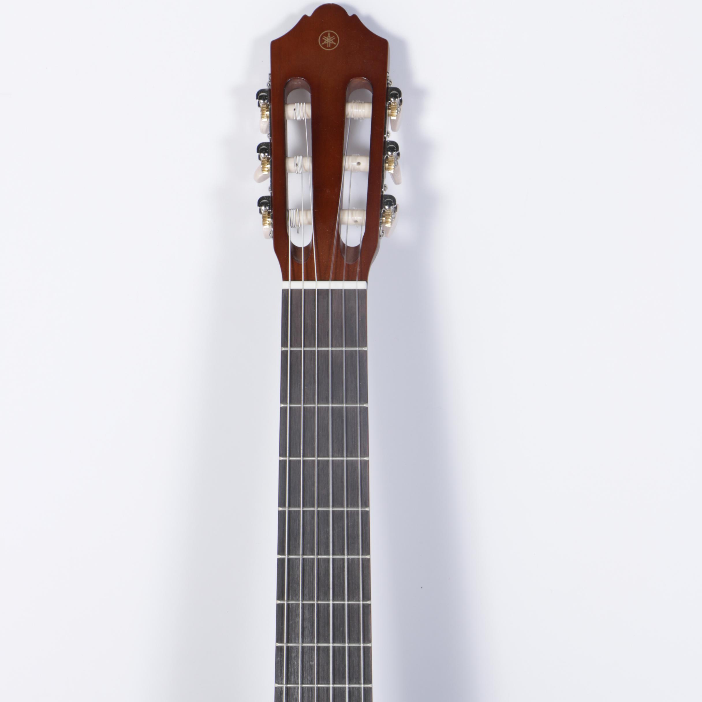 Yamaha C40 Classical Acoustic Guitar