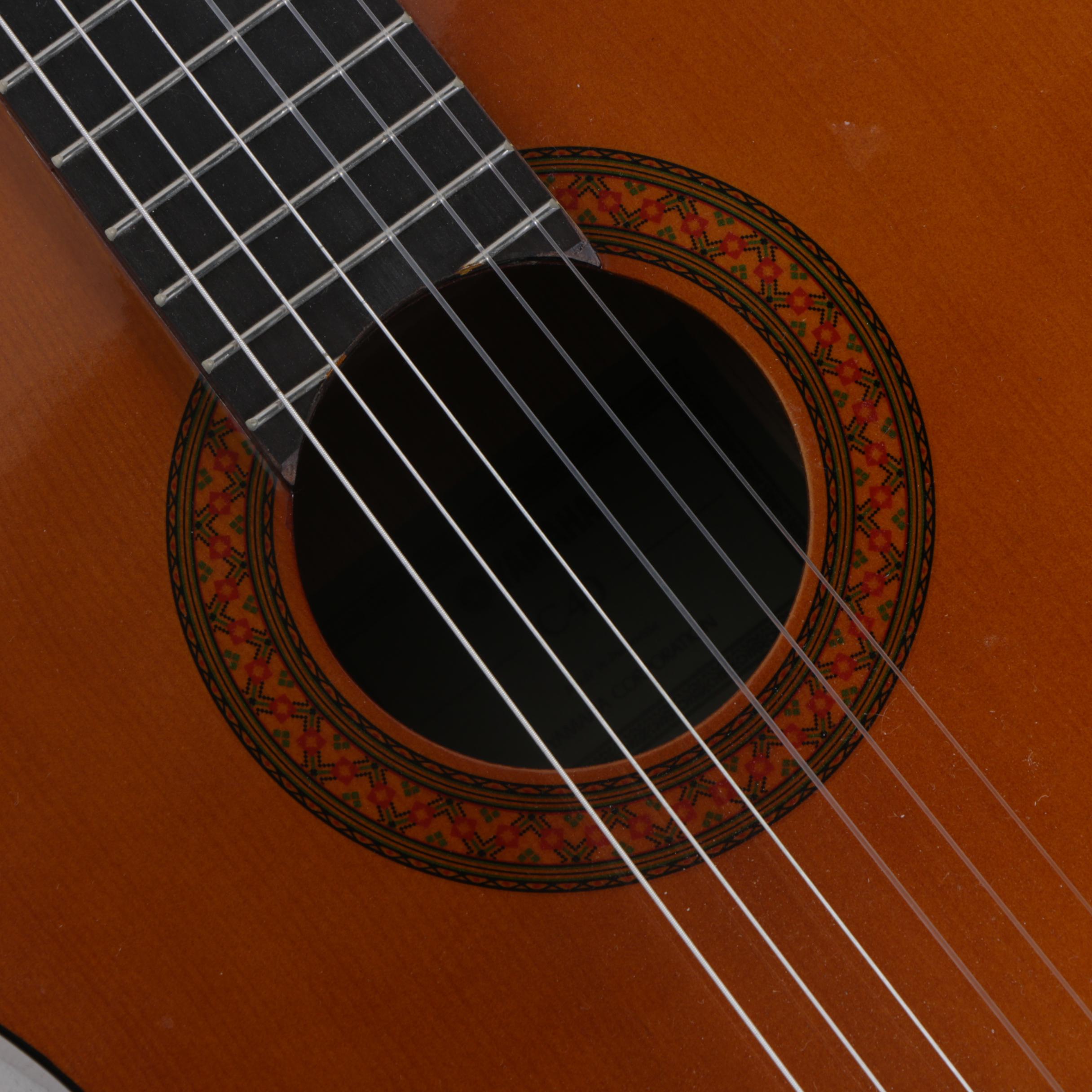 Yamaha C40 Classical Acoustic Guitar