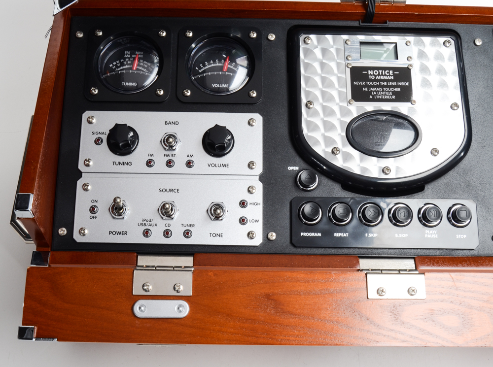 "Spirit of St. Louis" Audio System - Radio/CD/MP3 Player