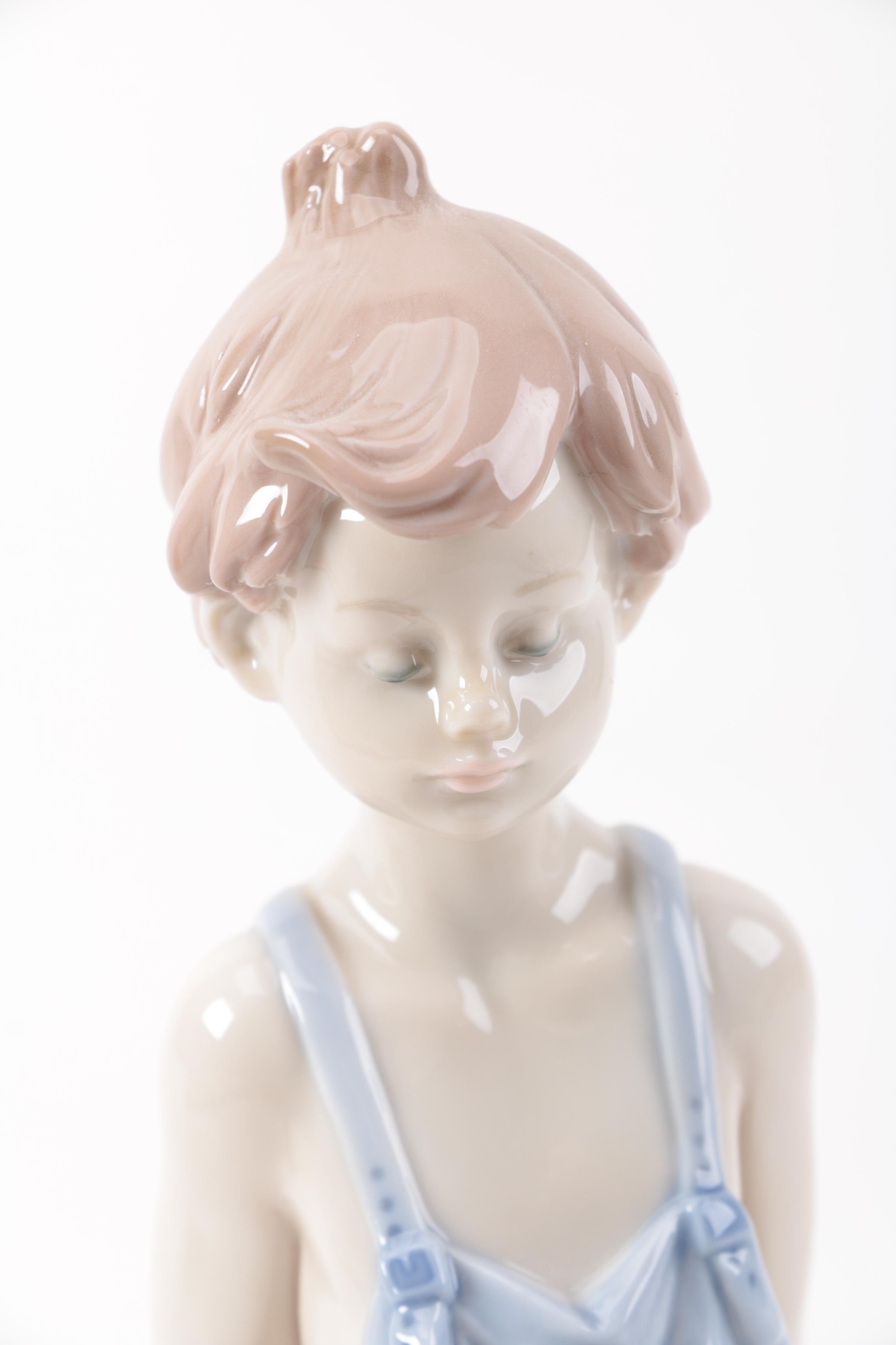 Lladró "Pocket Full of Wishes" Porcelain Collectors Society Figurine