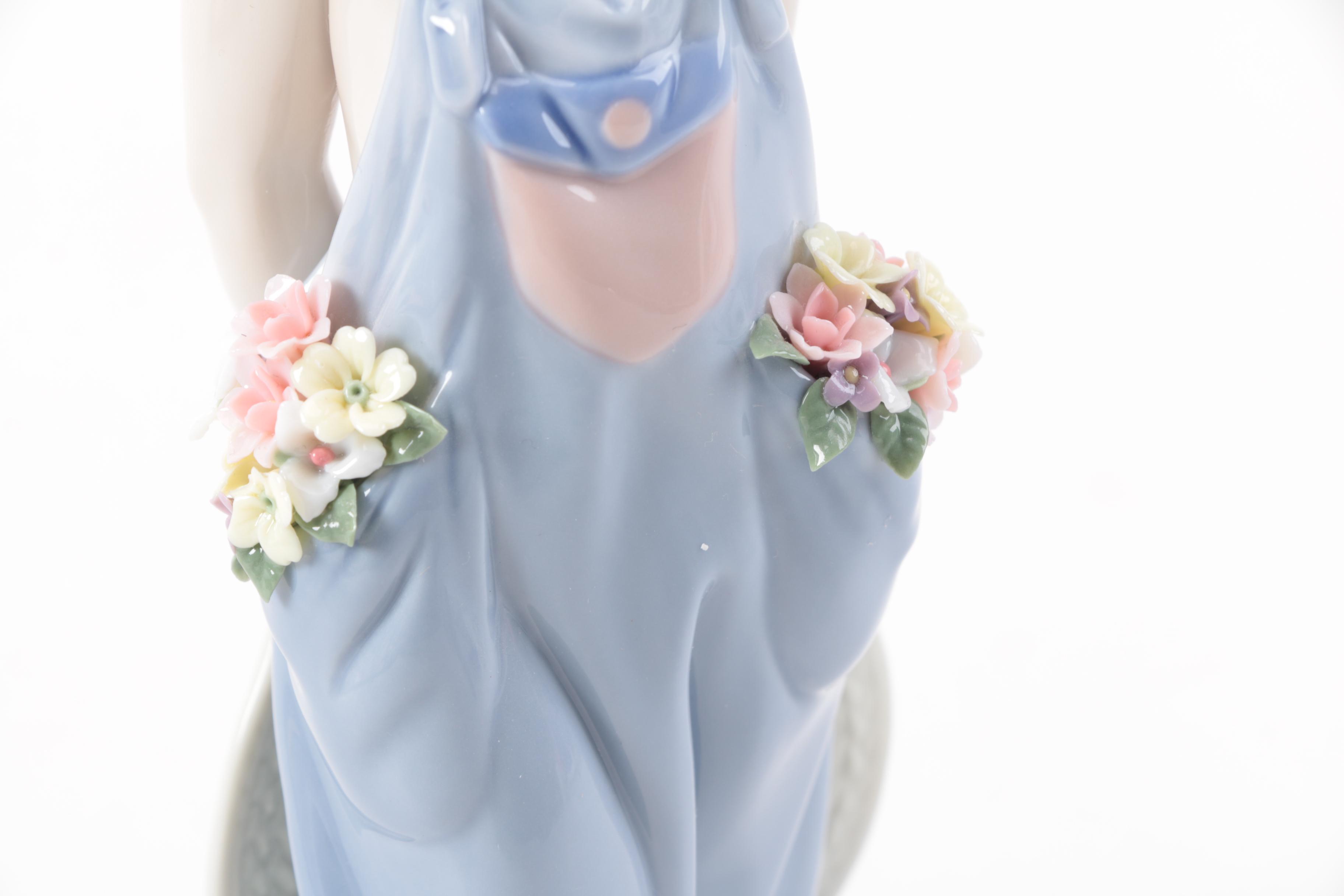 Lladró "Pocket Full of Wishes" Porcelain Collectors Society Figurine