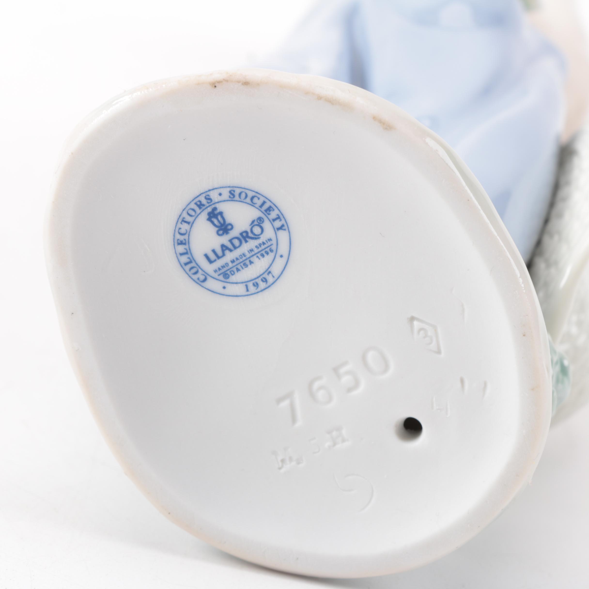 Lladró "Pocket Full of Wishes" Porcelain Collectors Society Figurine