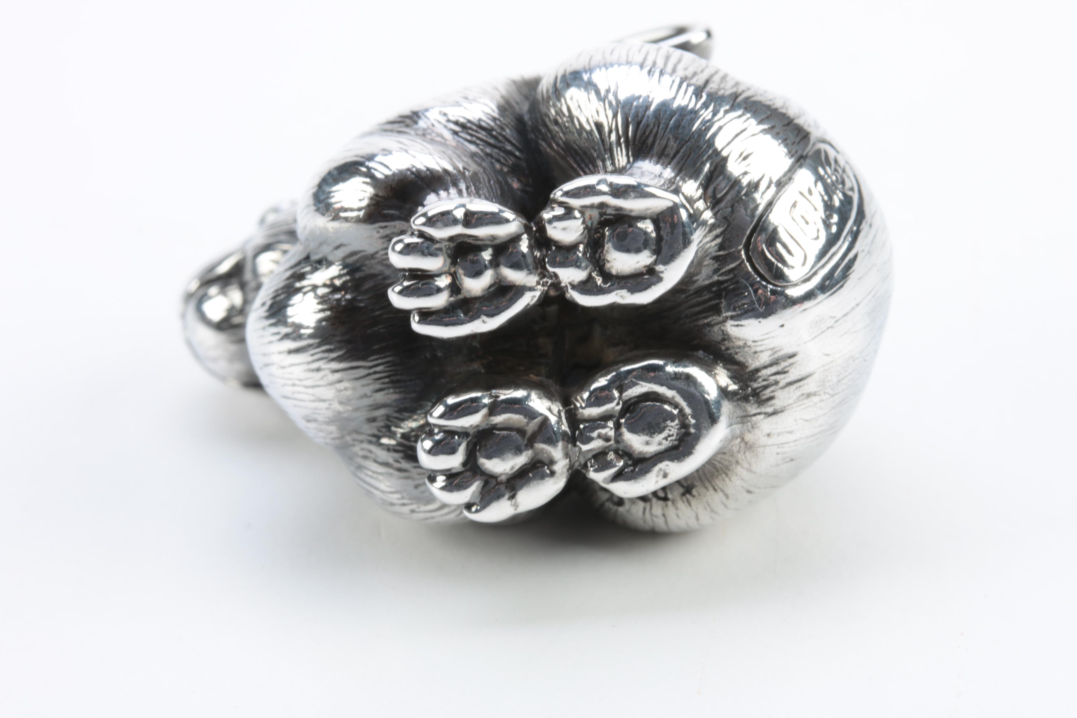 940 Silver Rabbit Figurine