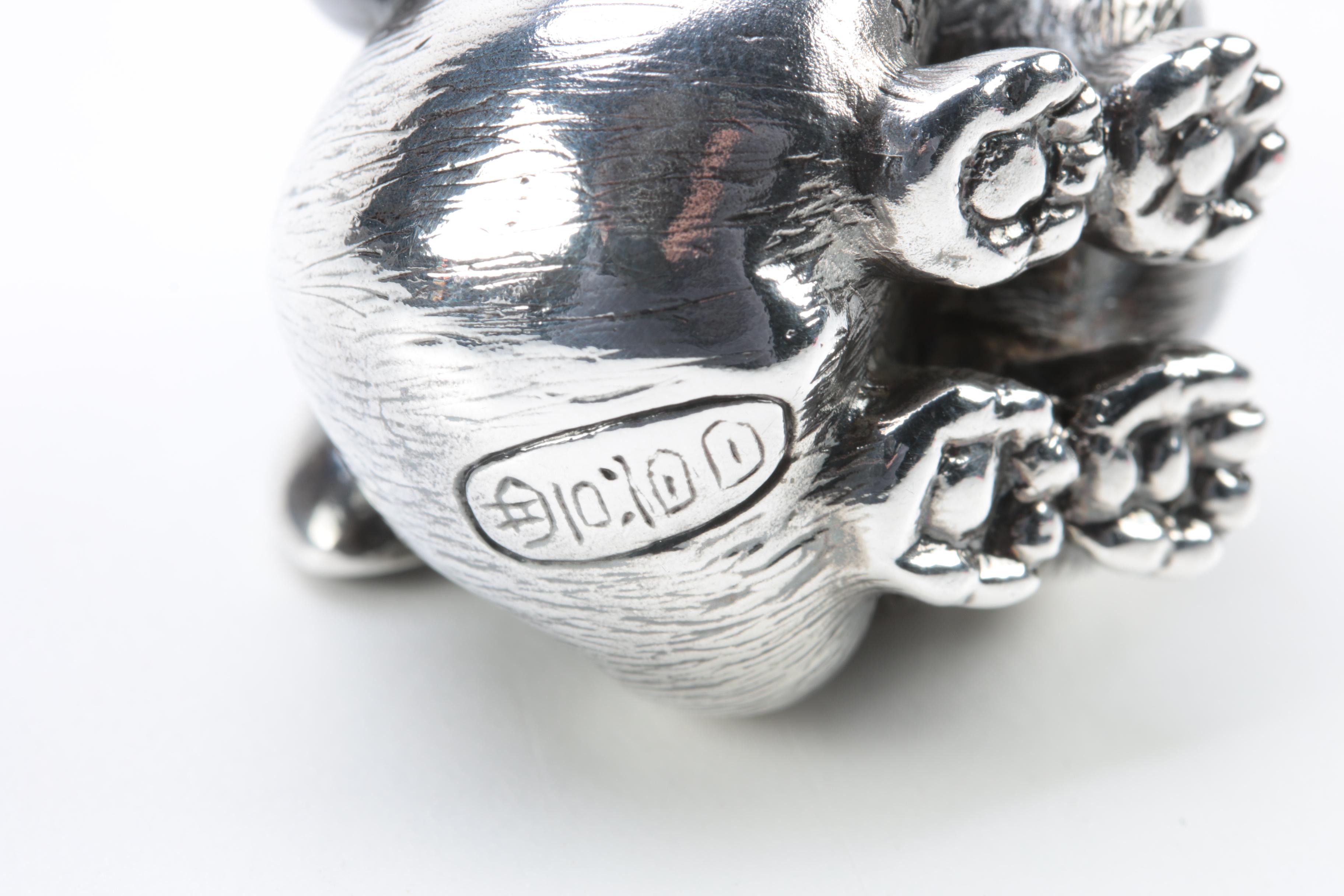 940 Silver Rabbit Figurine