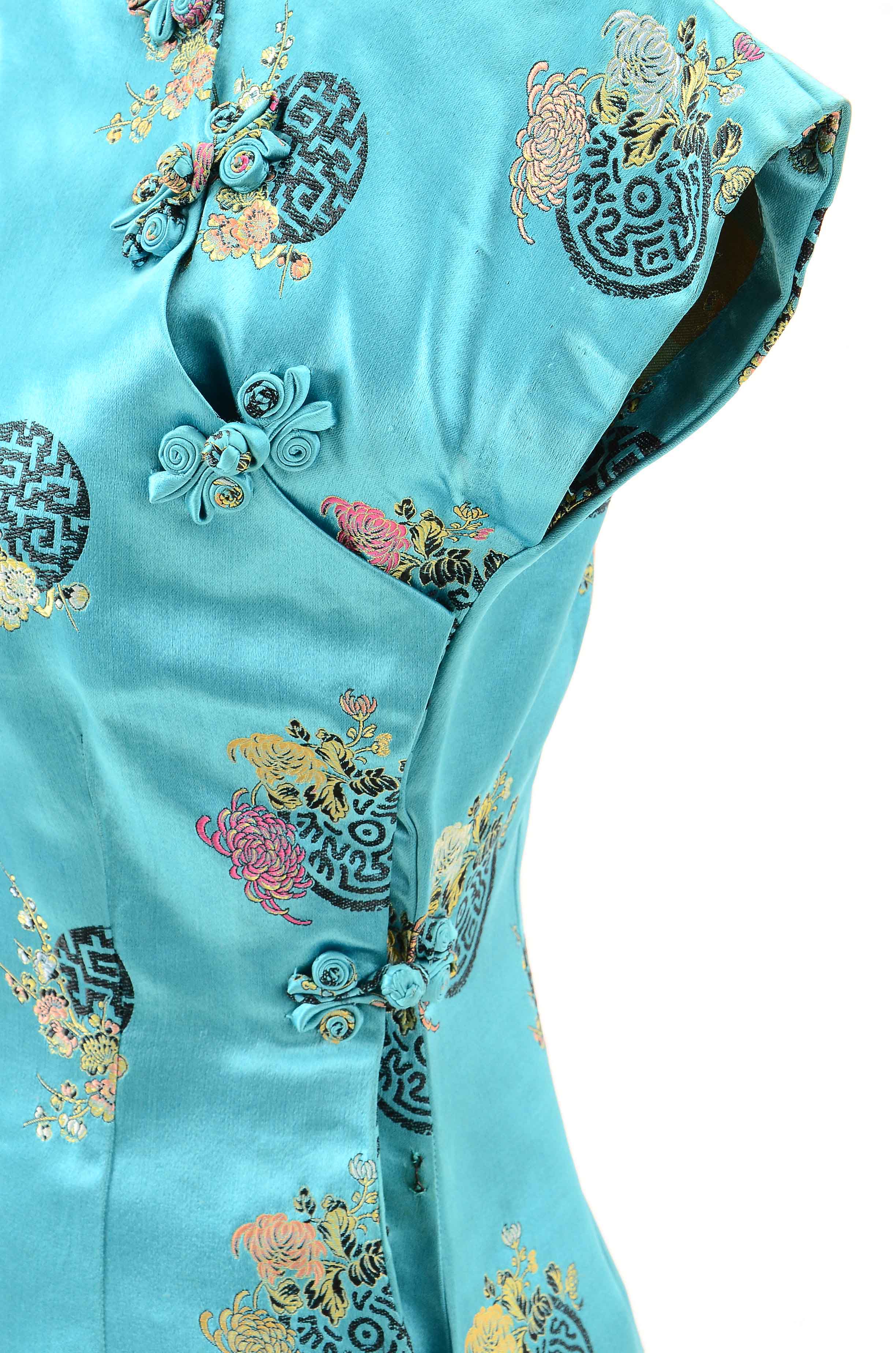 Vintage Chinese Cheongsam Dress
