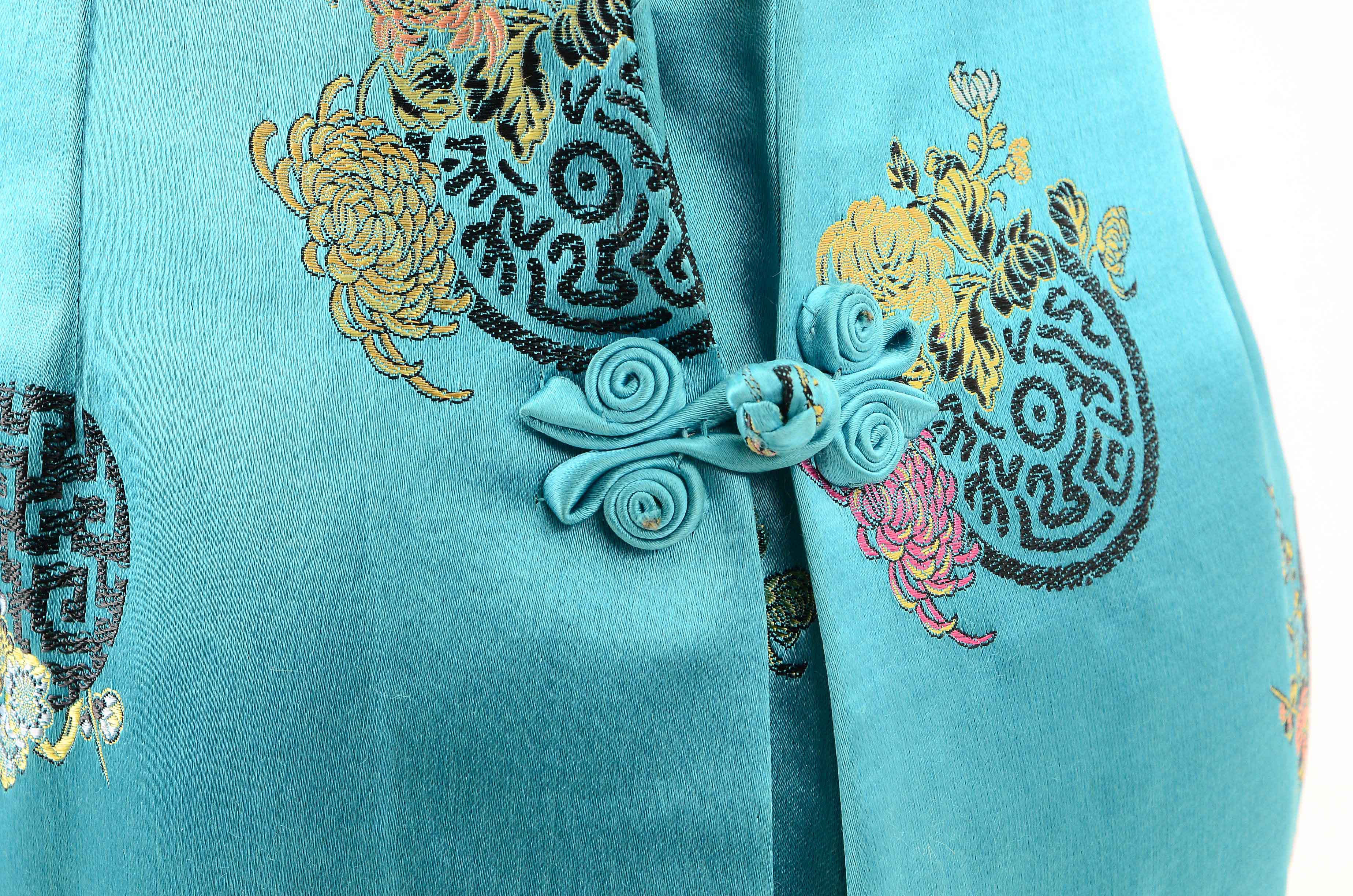 Vintage Chinese Cheongsam Dress