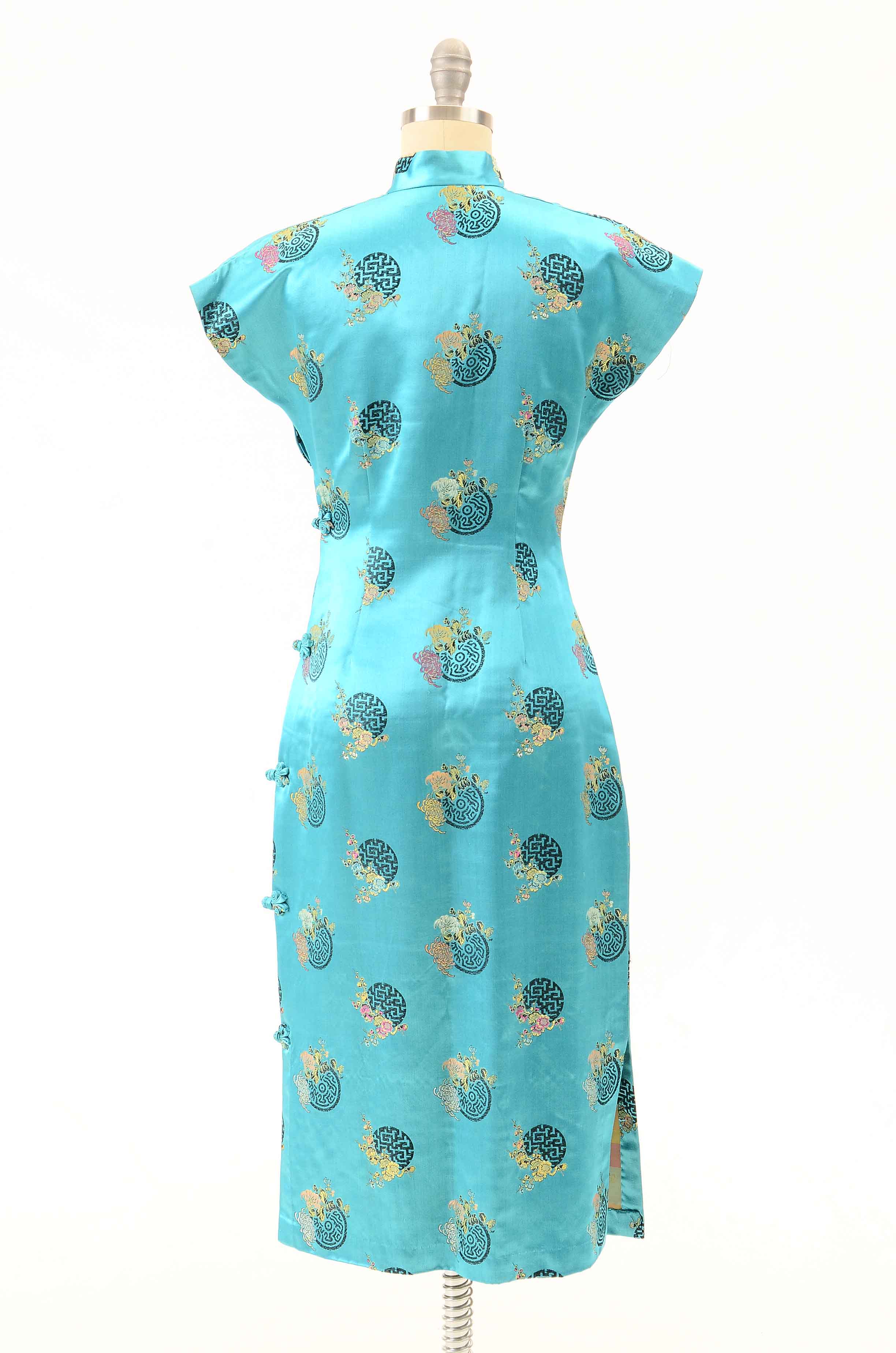 Vintage Chinese Cheongsam Dress