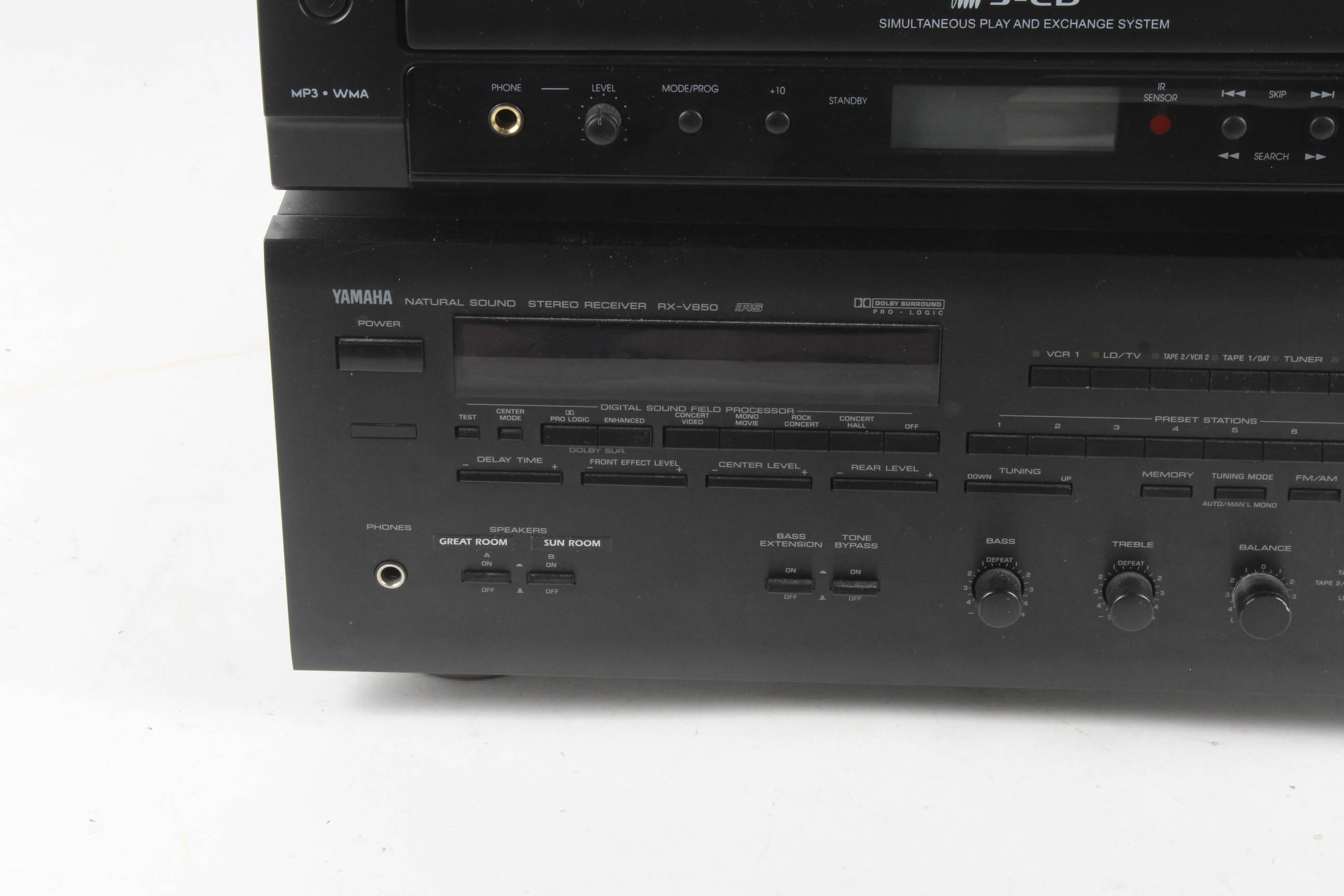 Yamaha RX-V850 Reciever and Insignia CD Changer
