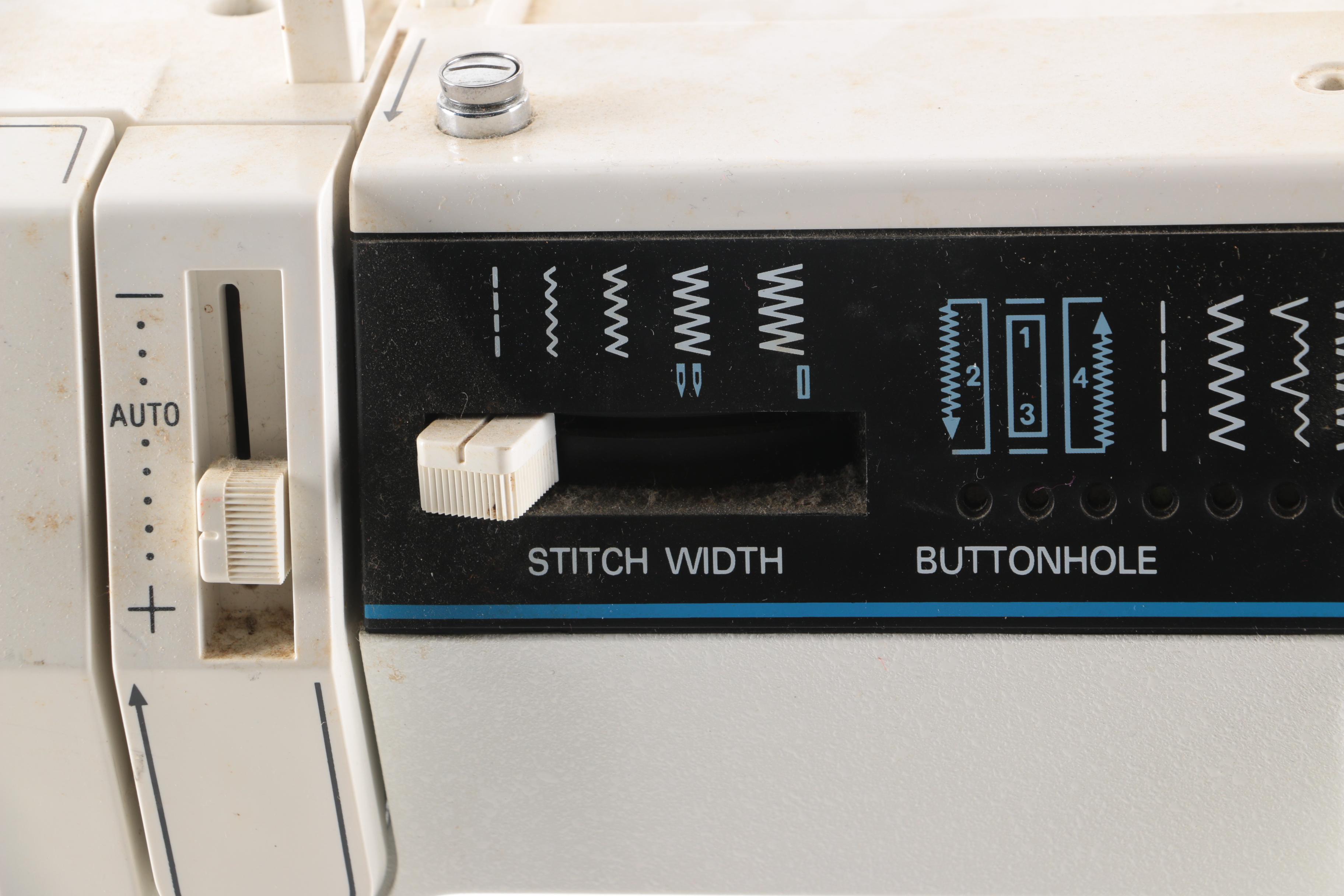 Singer Model 4562 T Sewing Machine