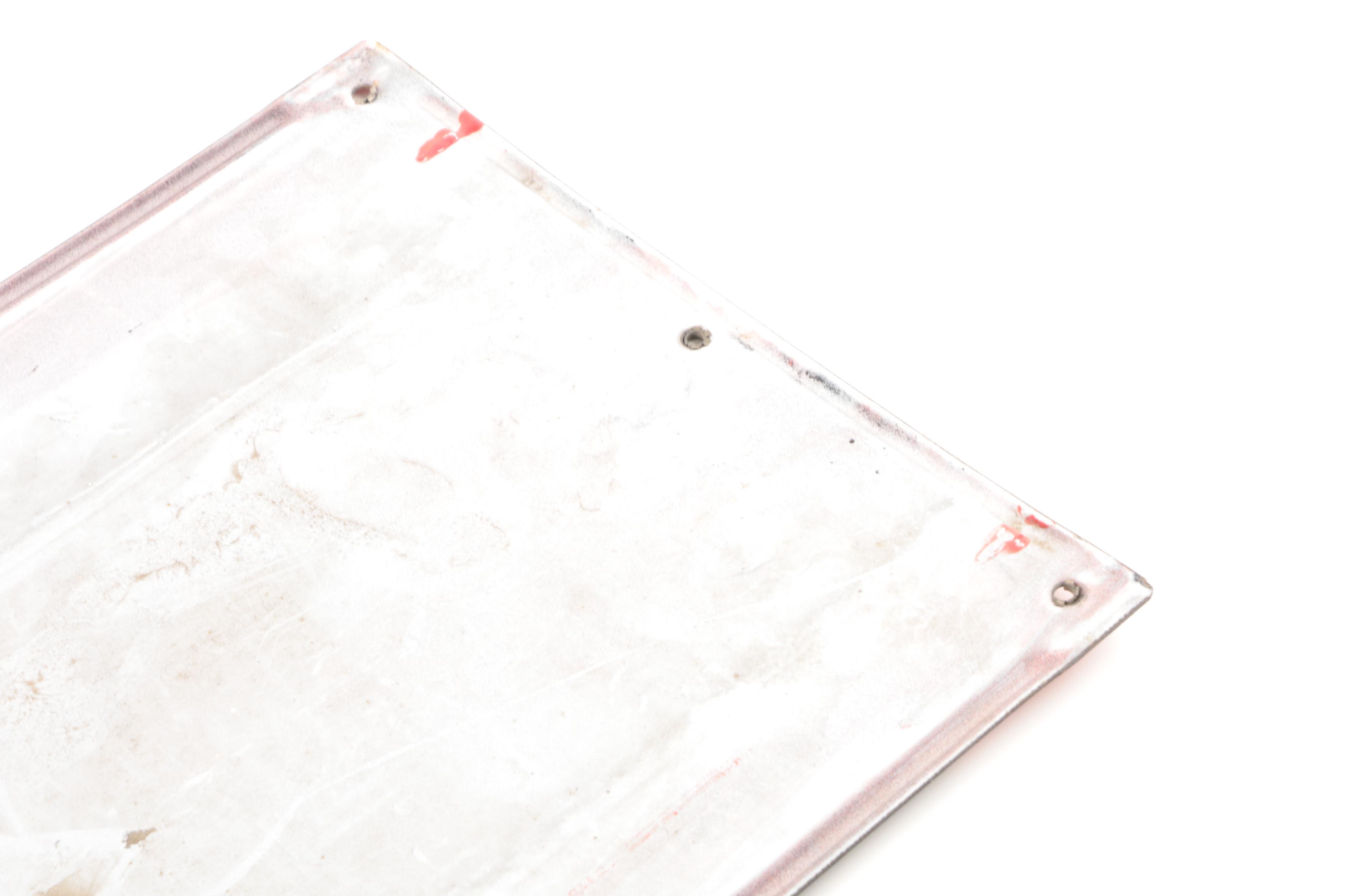 Model Smoking Tobacco Sign