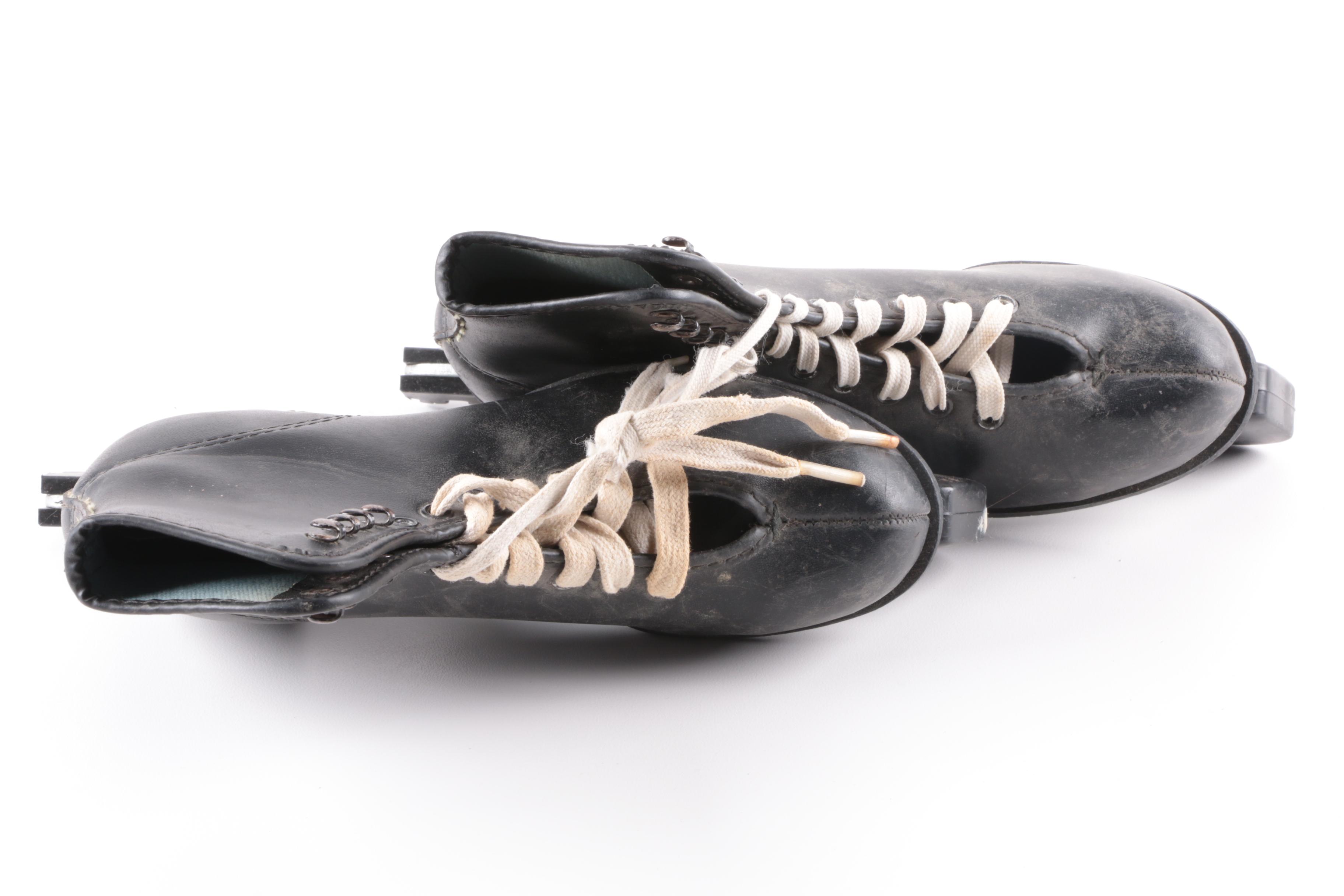 Figure Ice Skates including Dominion