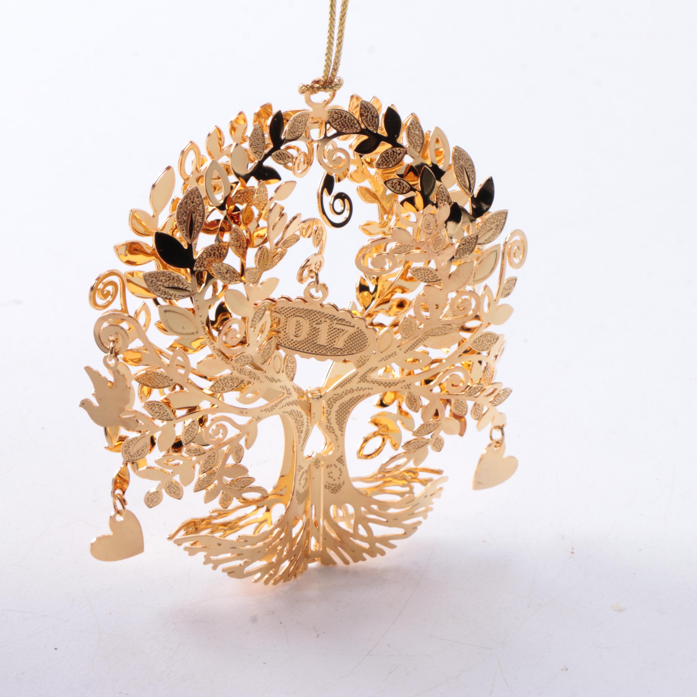 Danbury Mint 23 Karat Gold-Plated Ornament