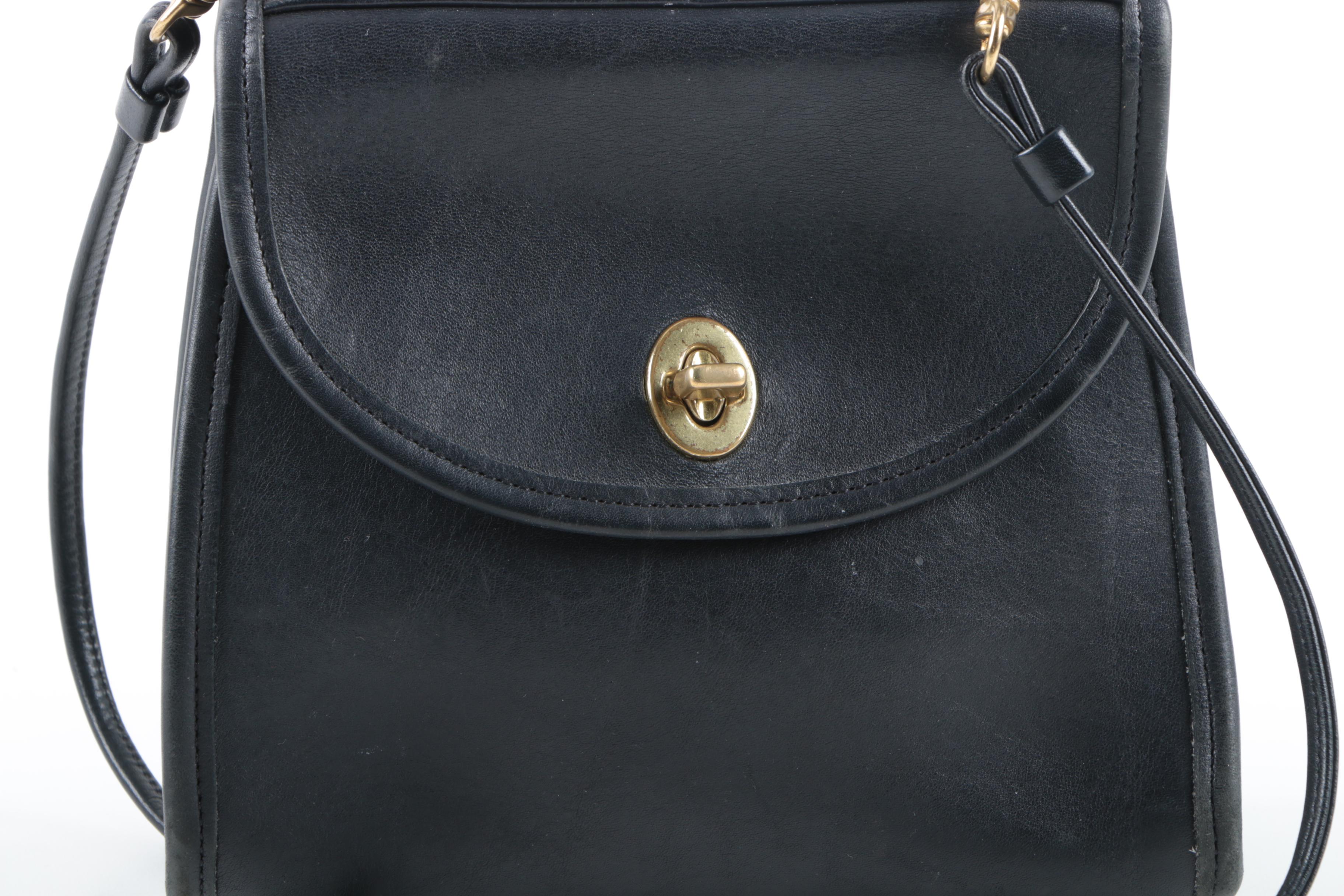 Circa 1996 Coach Regina Black Leather Crossbody