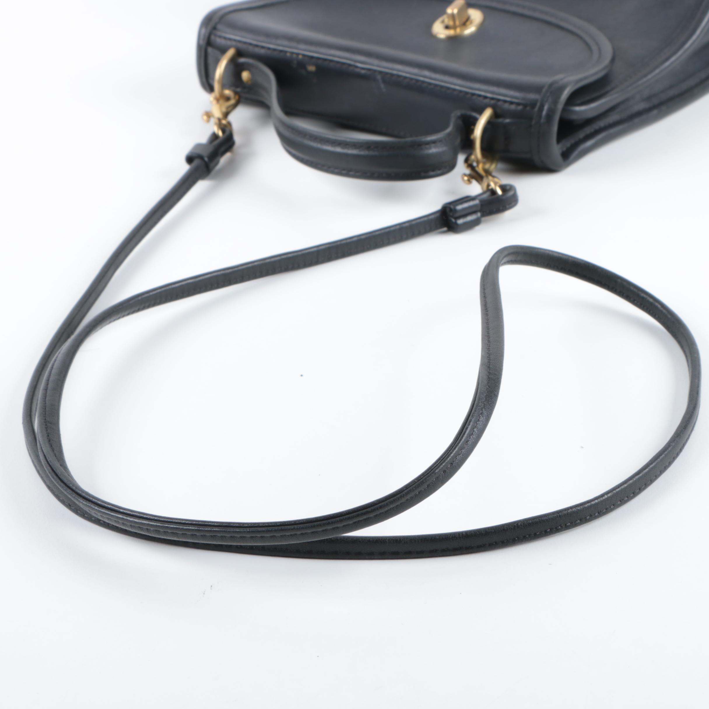 Circa 1996 Coach Regina Black Leather Crossbody