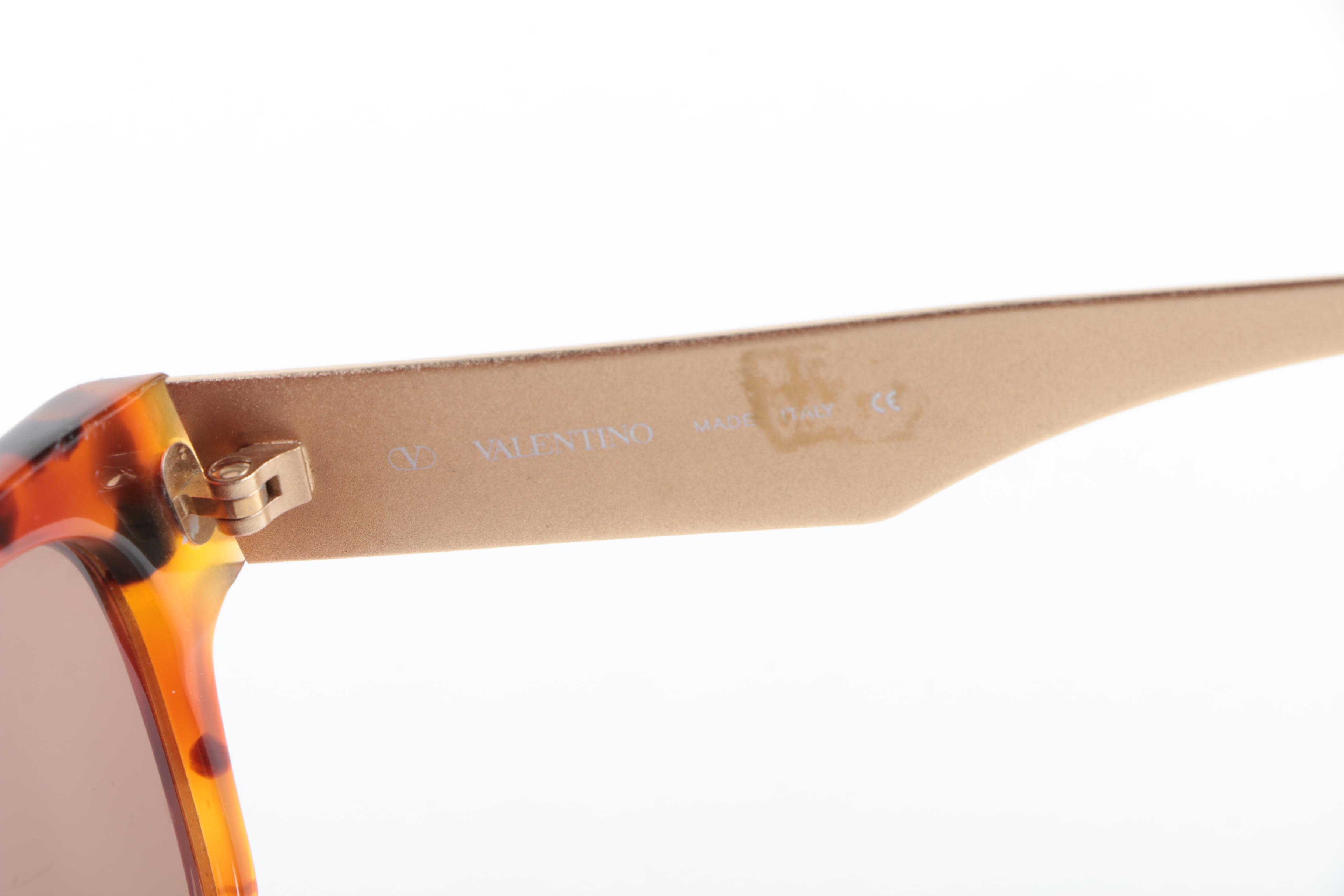 Valentino V624 145 Sunglasses