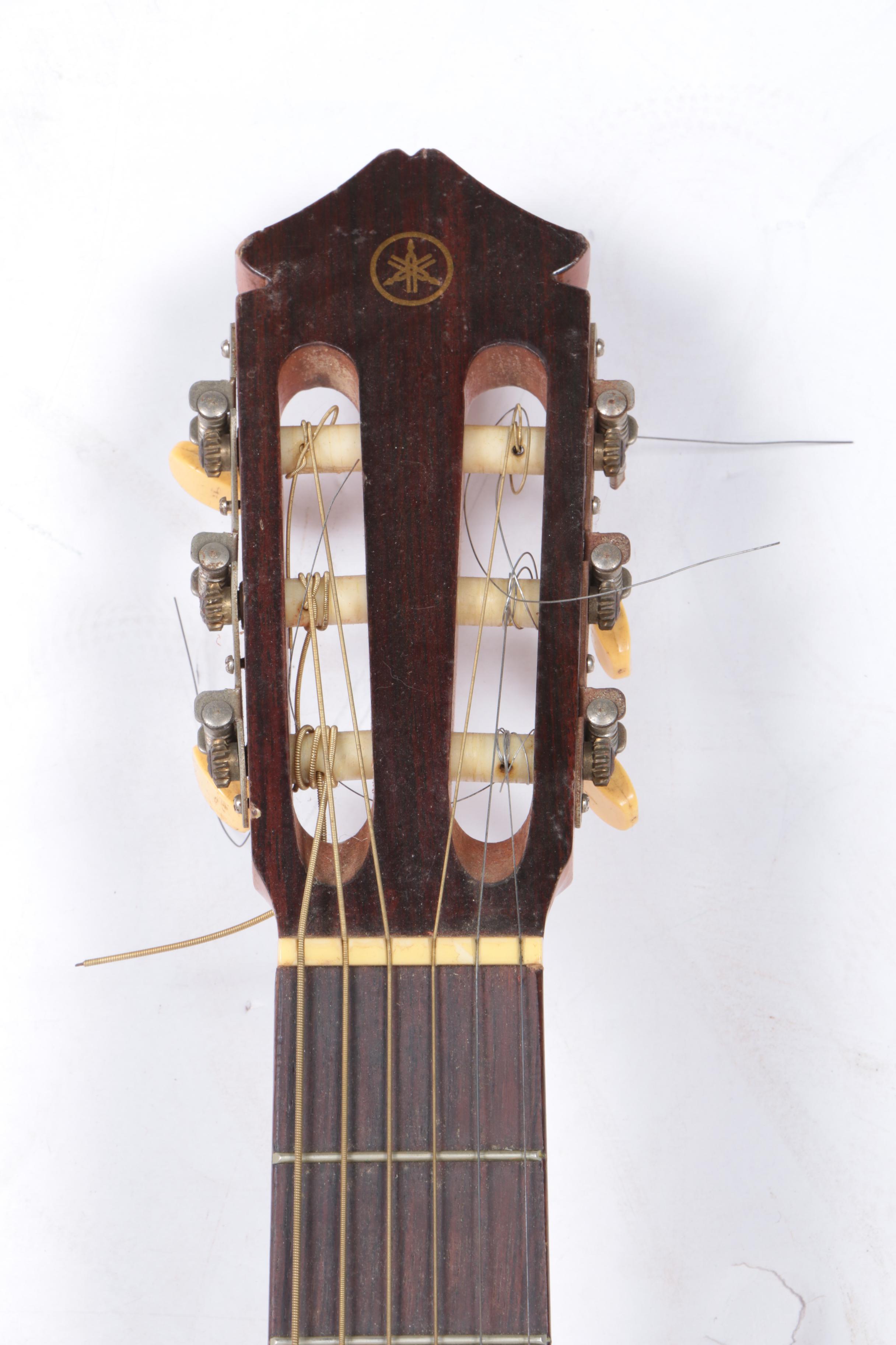 Vintage Yamaha G-85A Classical Acoustic Guitar with Case