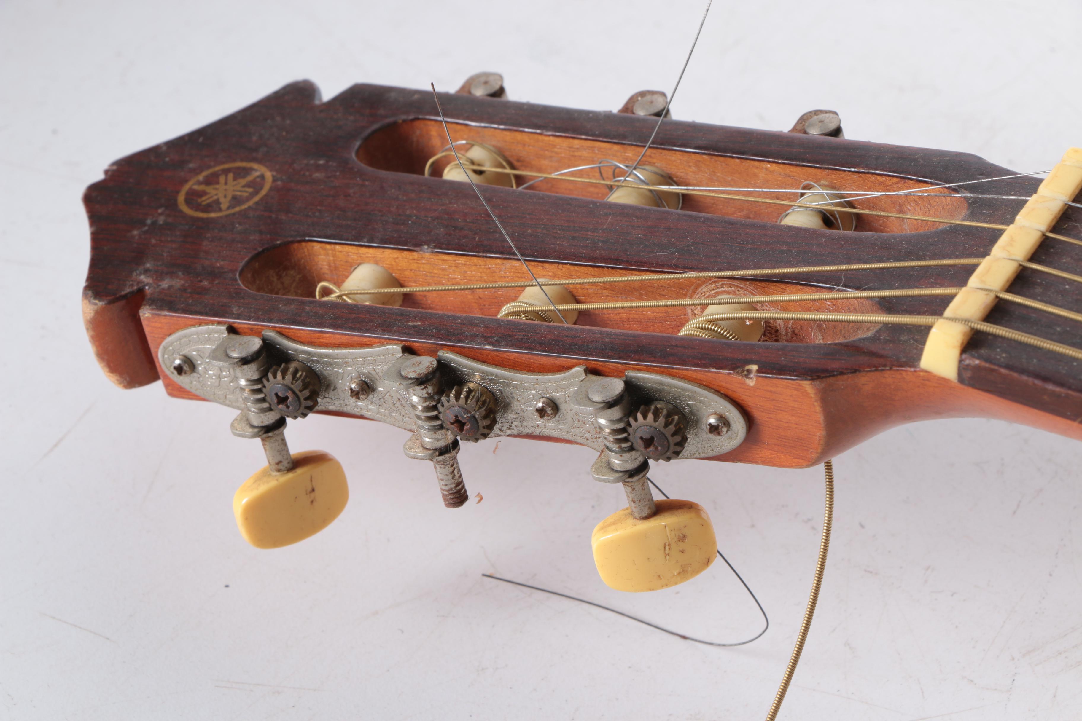 Vintage Yamaha G-85A Classical Acoustic Guitar with Case