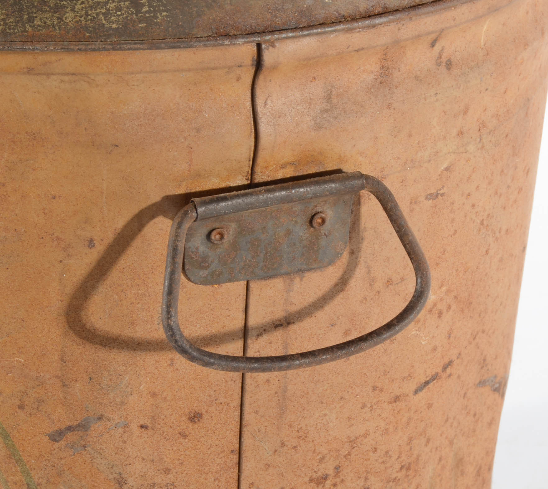 Collectible Vintage Motor Oil Cans