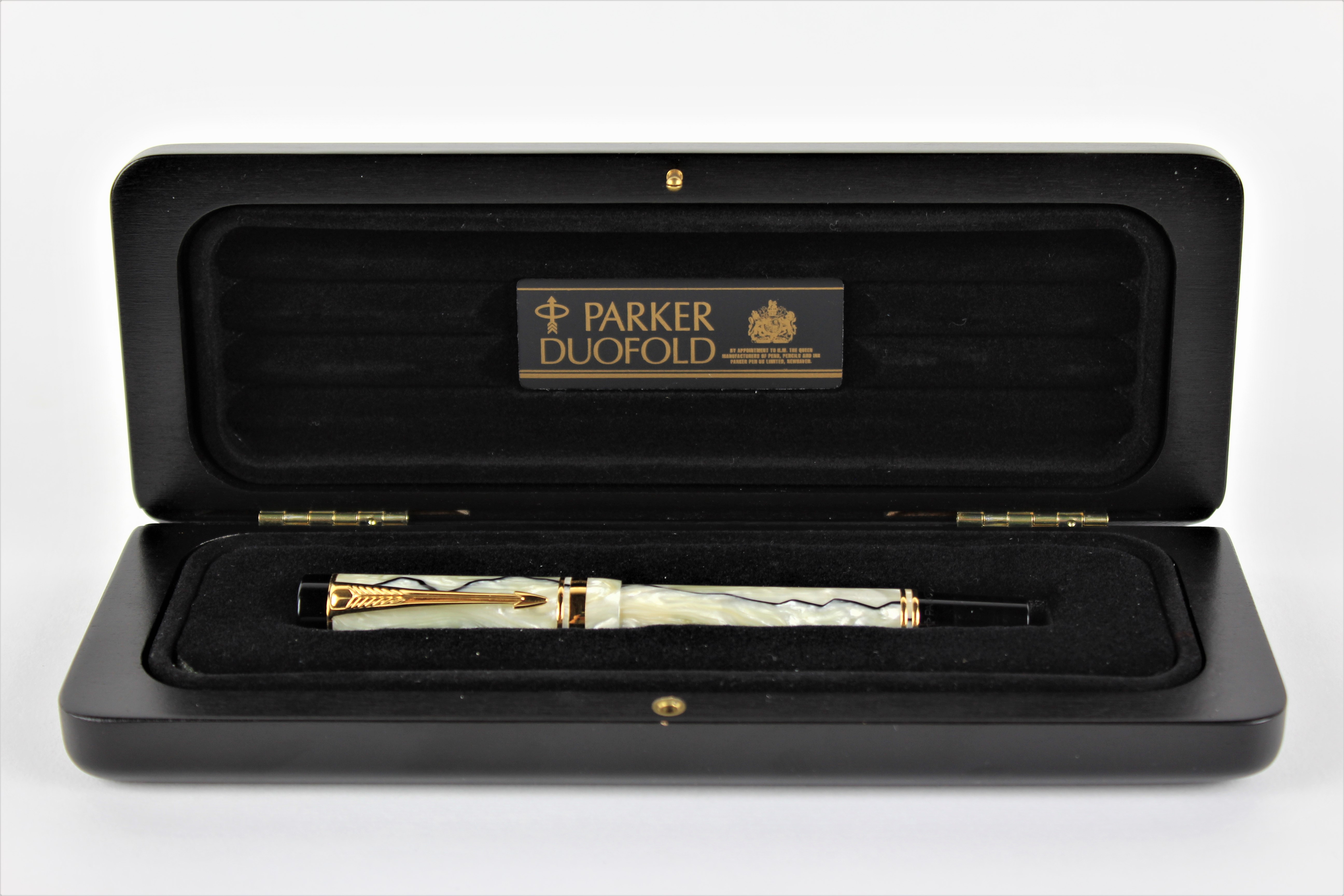 Parker Duofold 18K White & Black Marble Fountain Pen #750