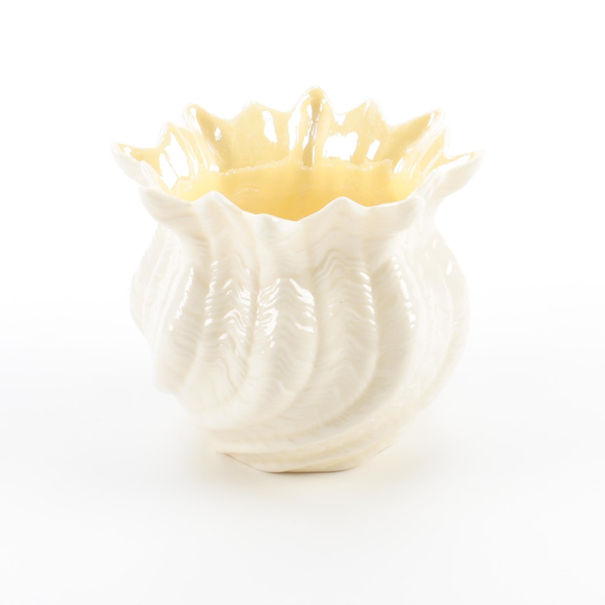 Belleek Small Twisted Shell Porcelain Flower Pot