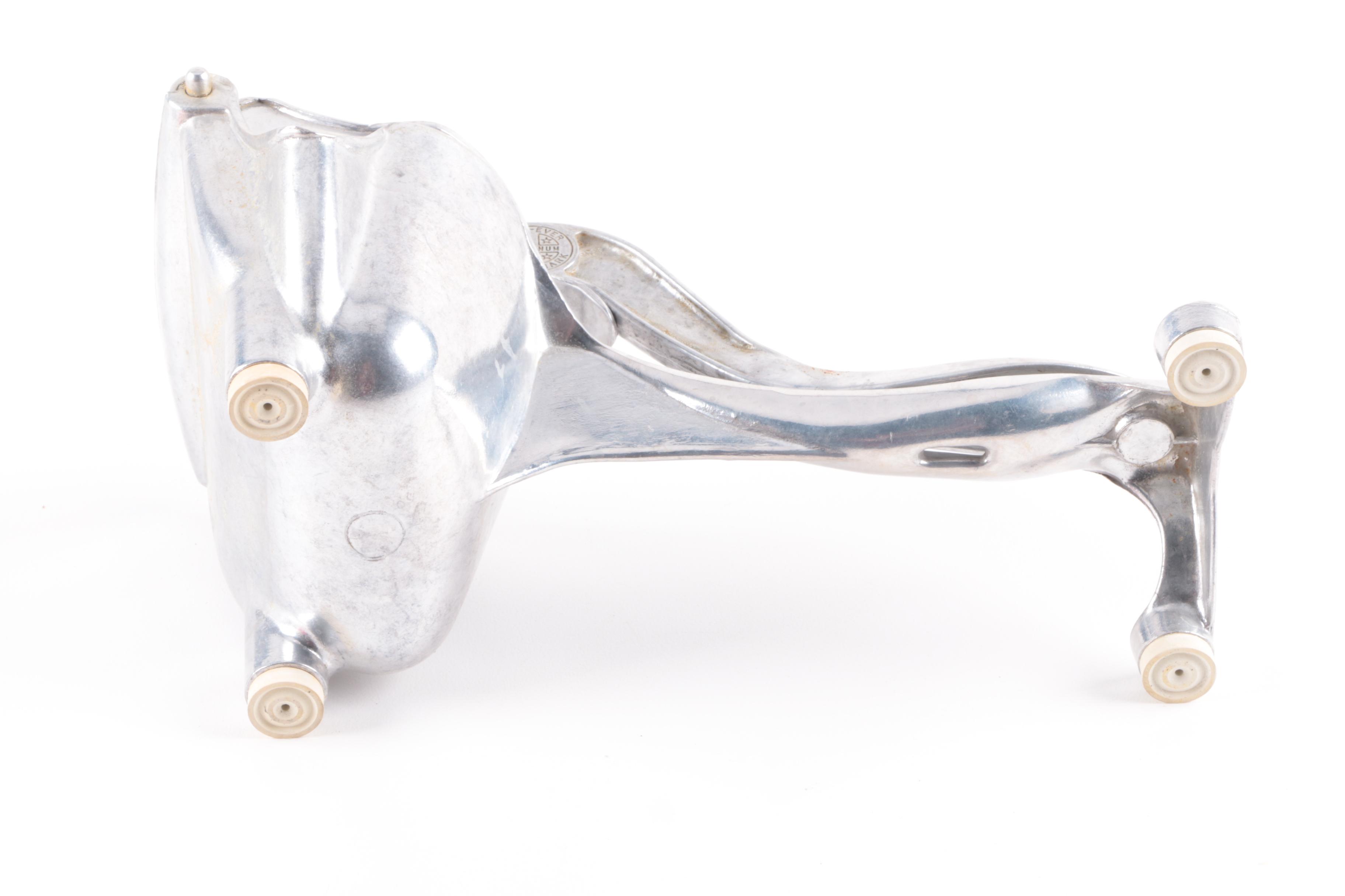 Wear Ever Fruit Juicer, Cake Decorating Kit and Assorted Kitchen Sets