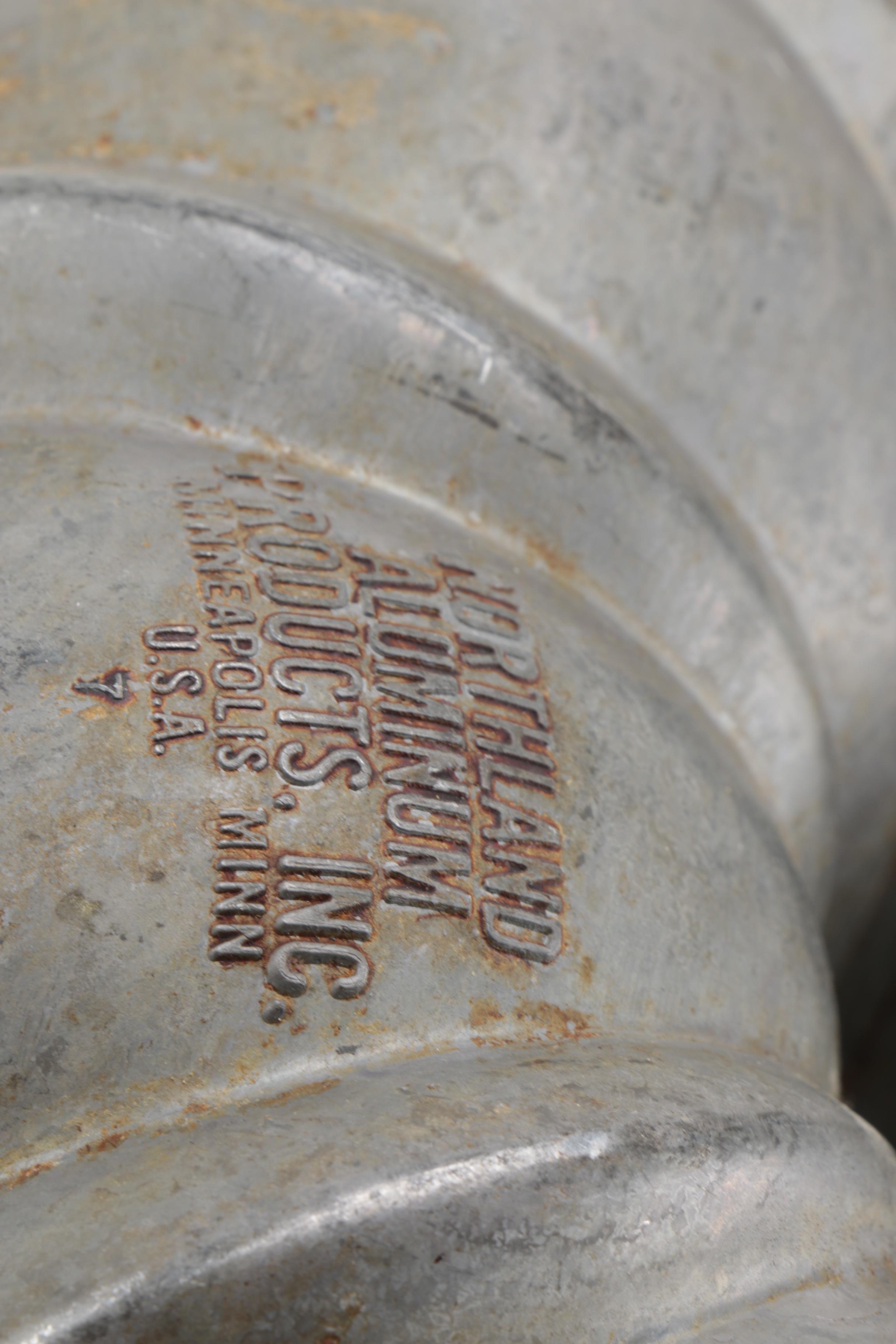 Wagner Ware Magnalite Roasterette and Bundt Pan