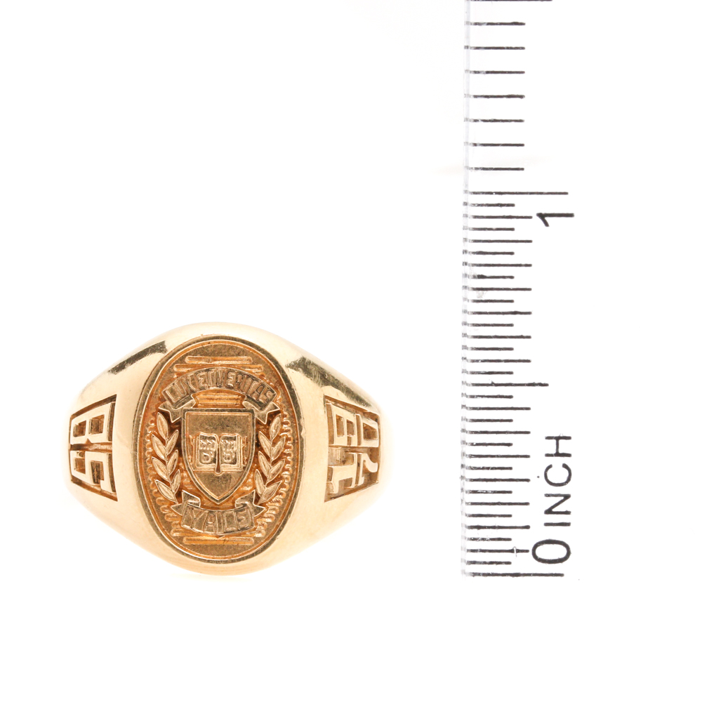 1970 18K Yellow Gold Yale University Class Ring