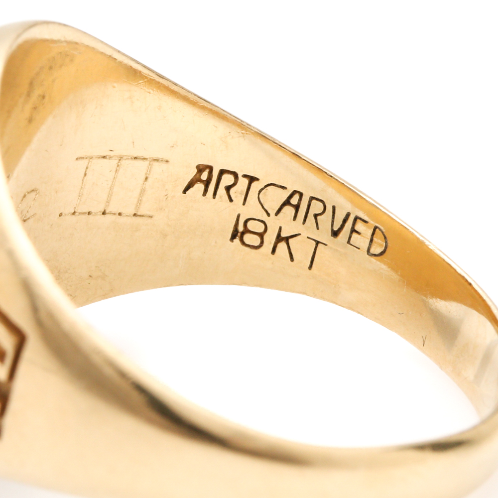 1970 18K Yellow Gold Yale University Class Ring