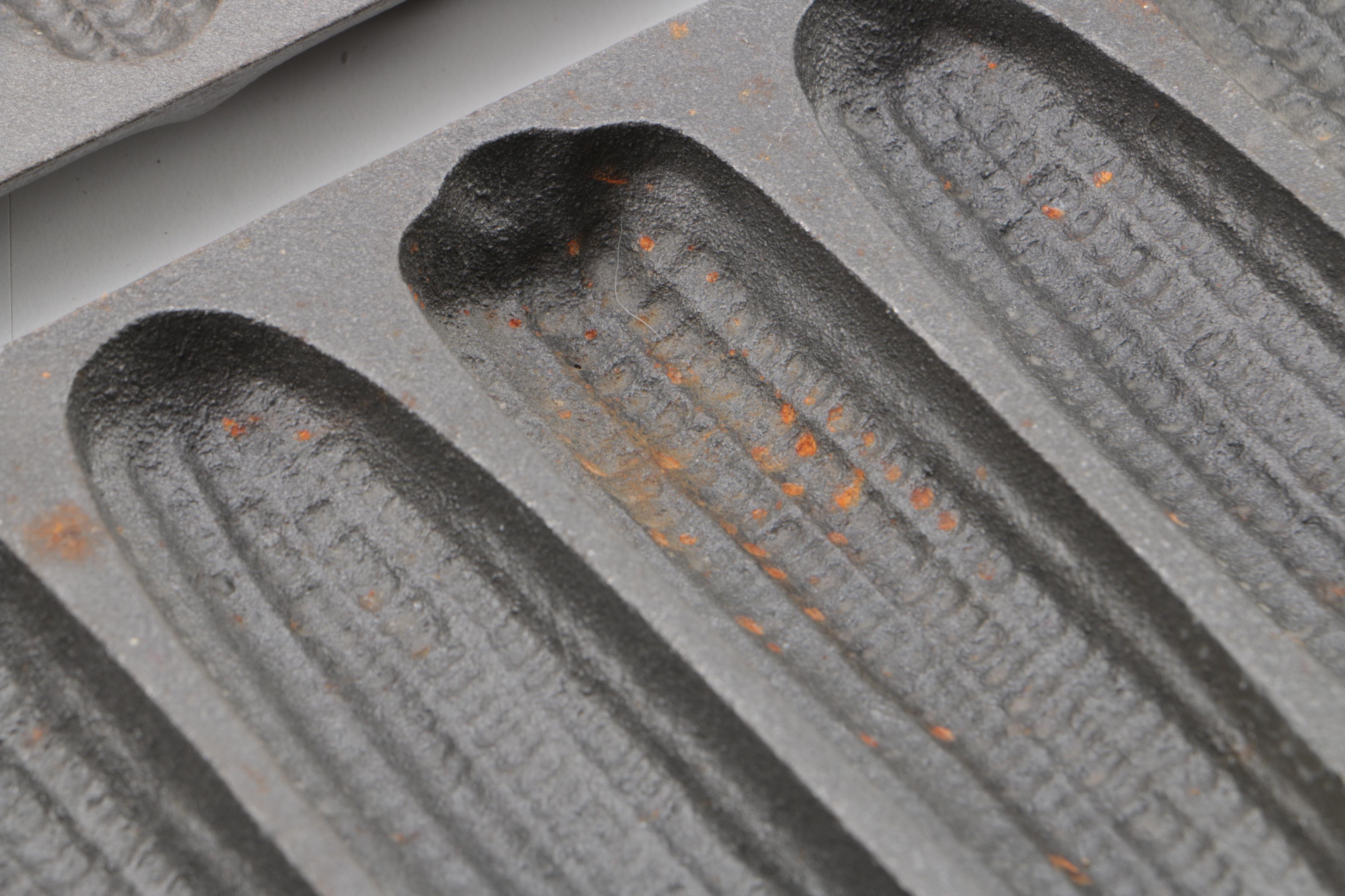 Cast Iron Bakeware Including Lodge