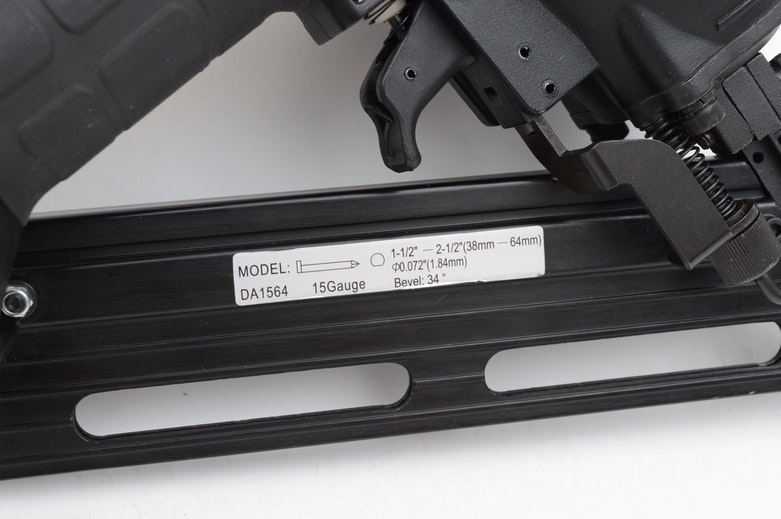 3 PRO 15 Gauge Angle Finish Nailer