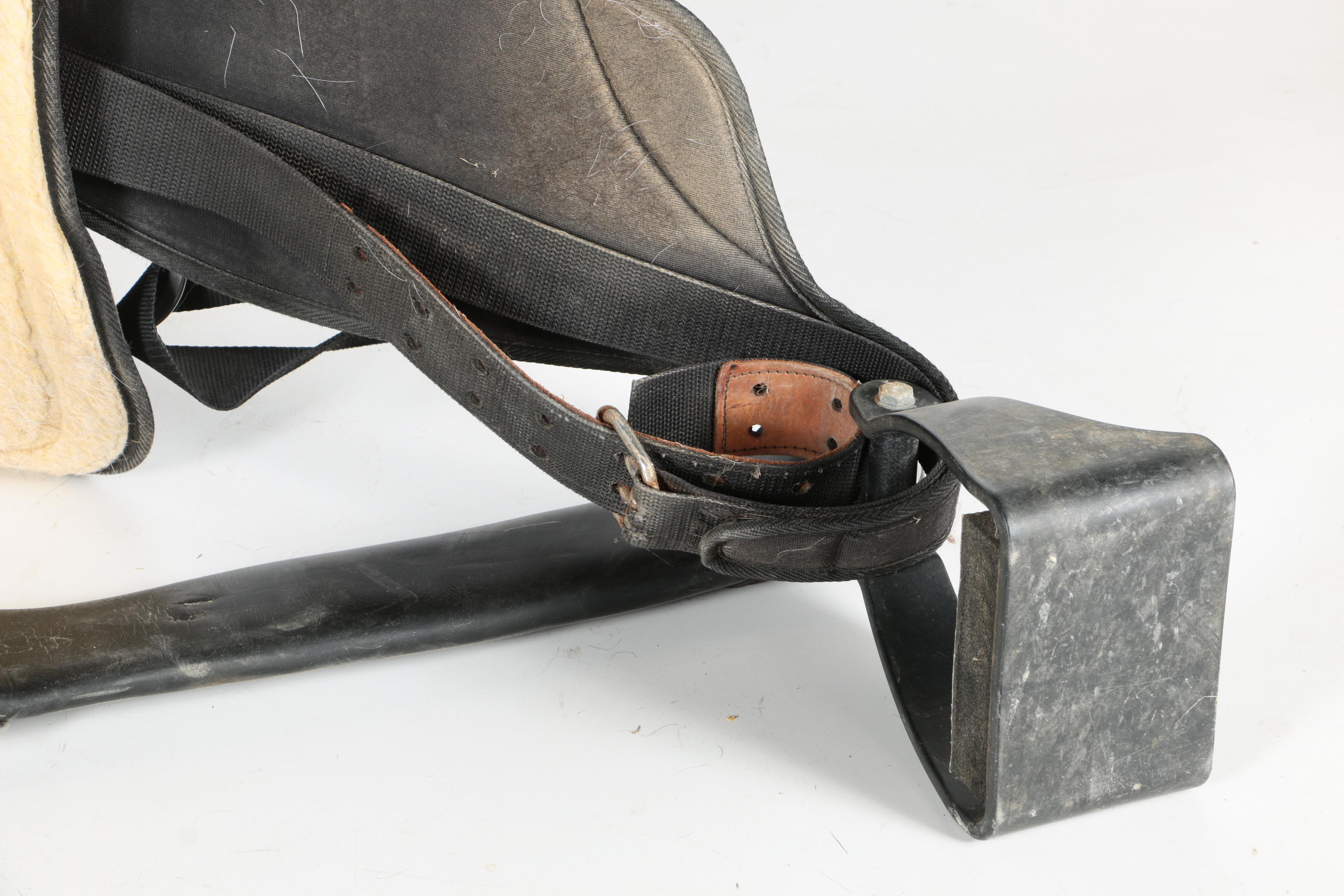 Abetta Nylon All-Around Western Saddle