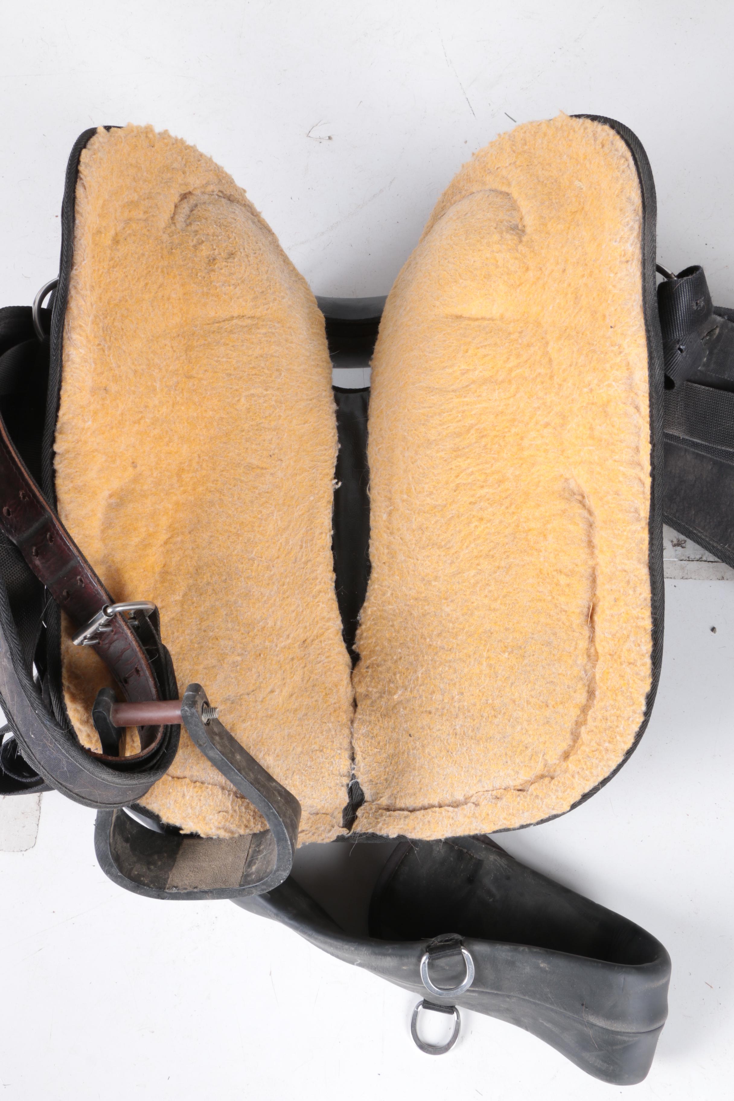 Abetta Nylon Endurance Saddle