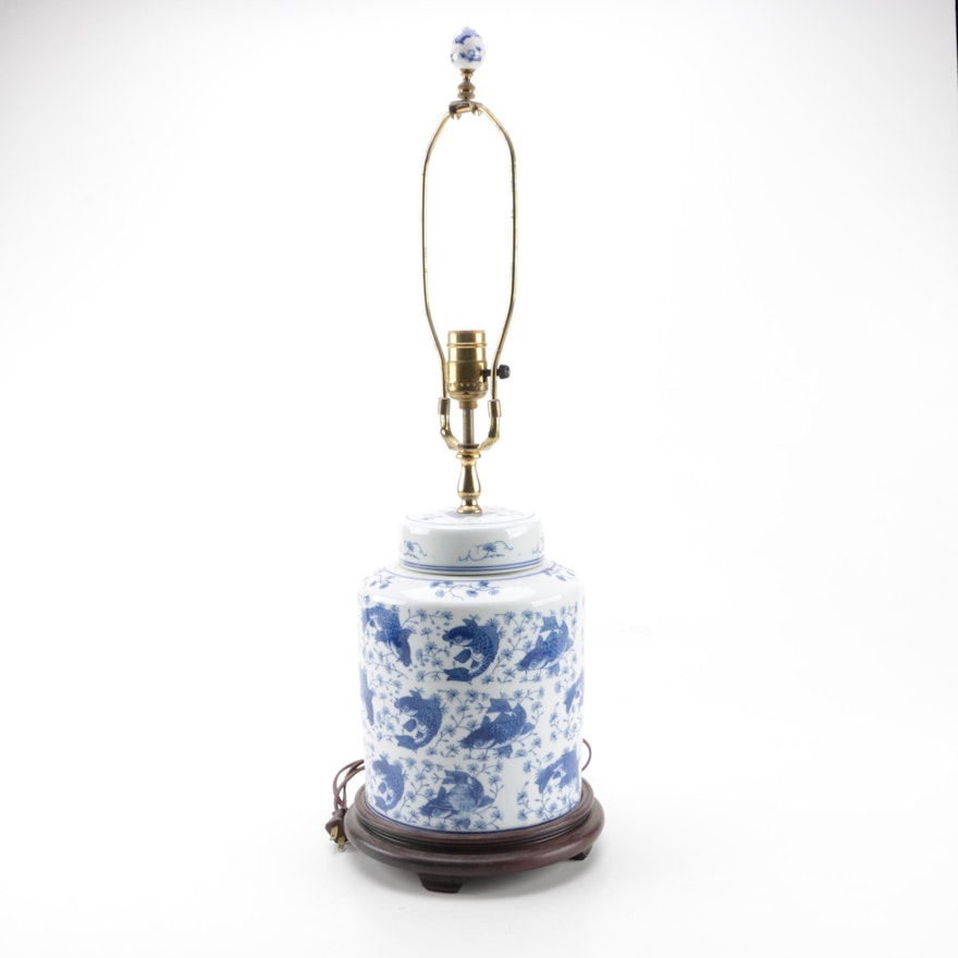 Chinoiserie Blue and White Ceramic Table Lamp