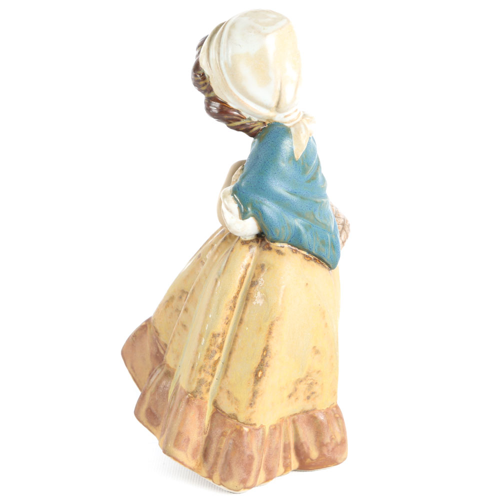 Vintage Retired Lladro Figurine "Girl with Crossed Arms"