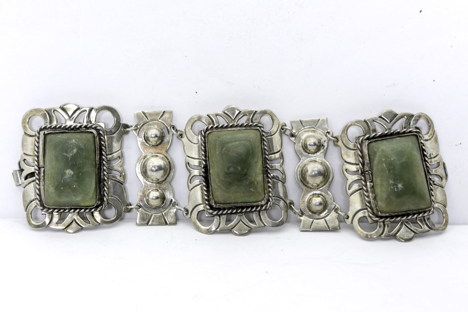 Mid Century Sterling and Green Agate Bracelet