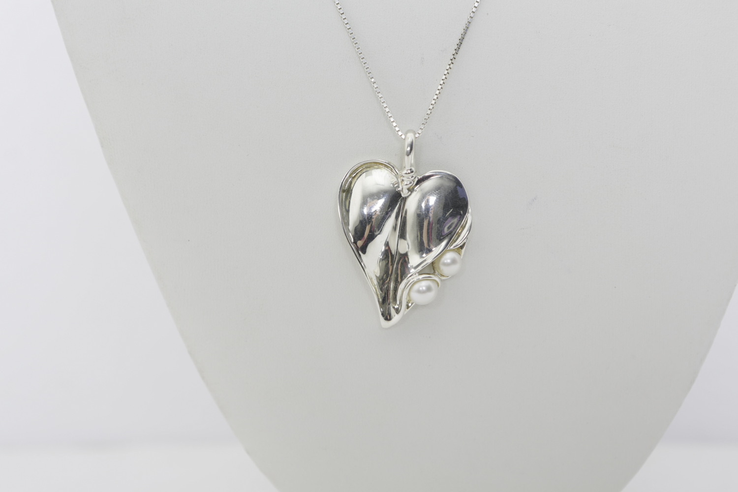 Vintage Hagit Gorali Sterling and Pearl Leaf Necklace