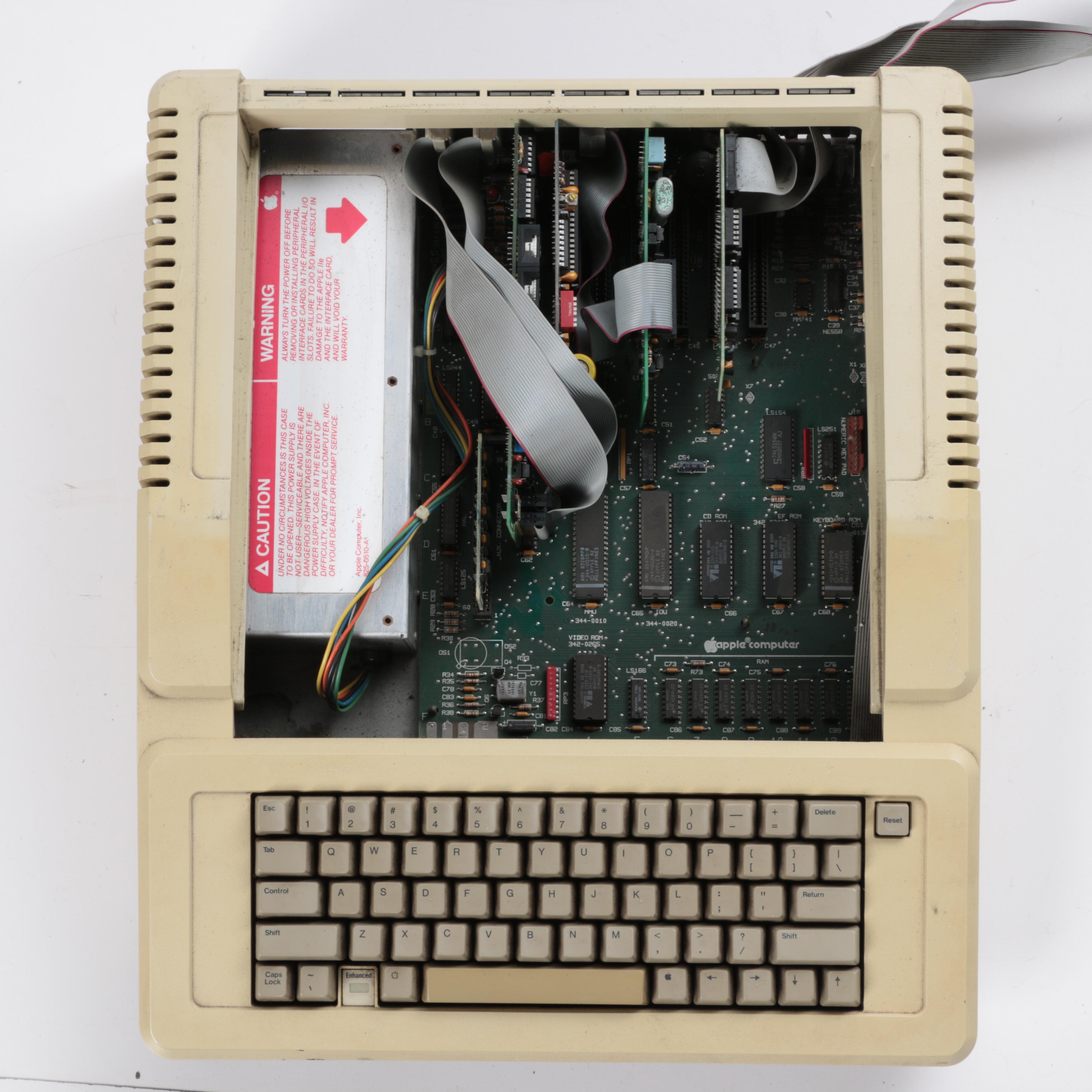 Vintage Apple IIe Computer with Accessories