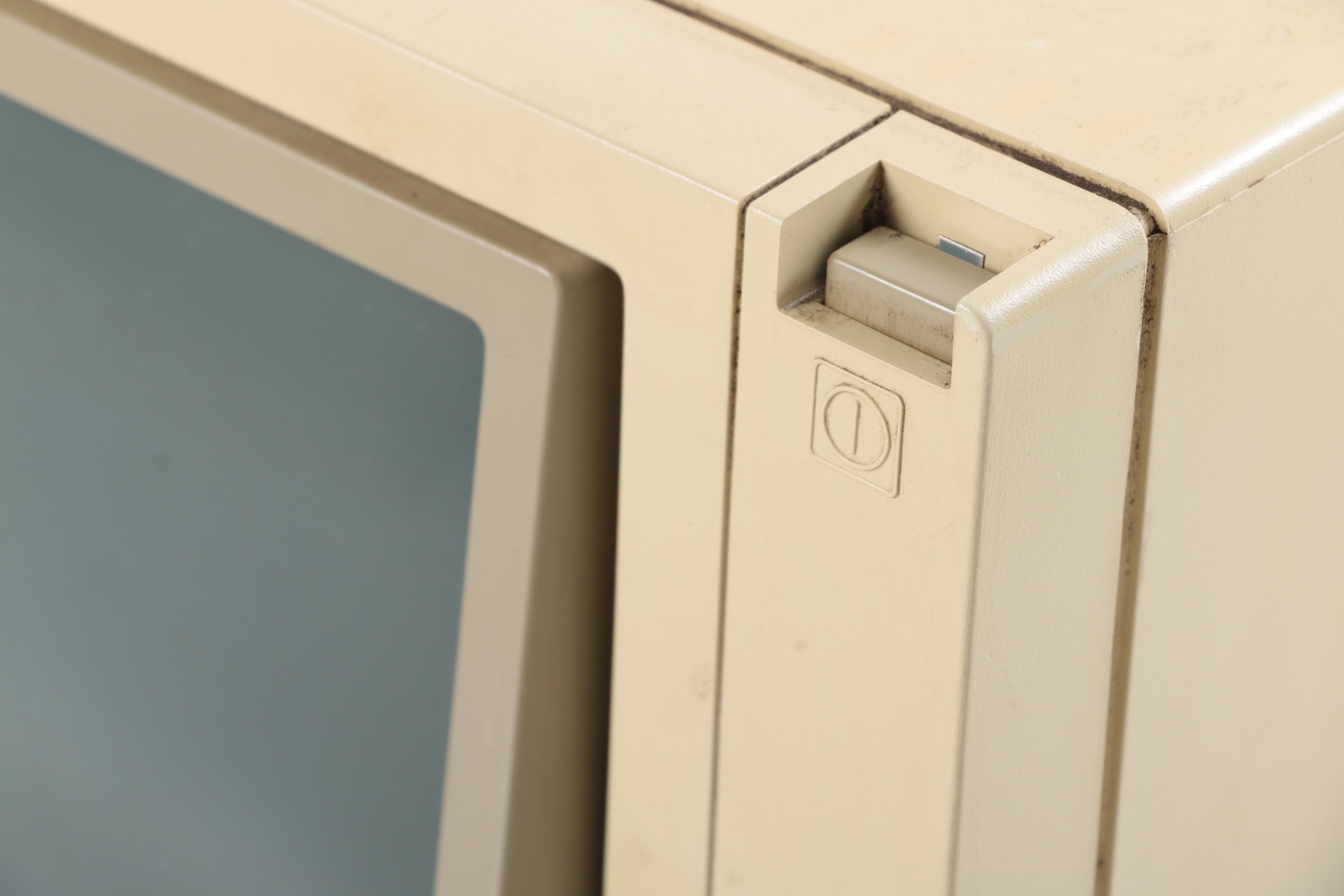 Vintage Apple IIe Computer with Accessories