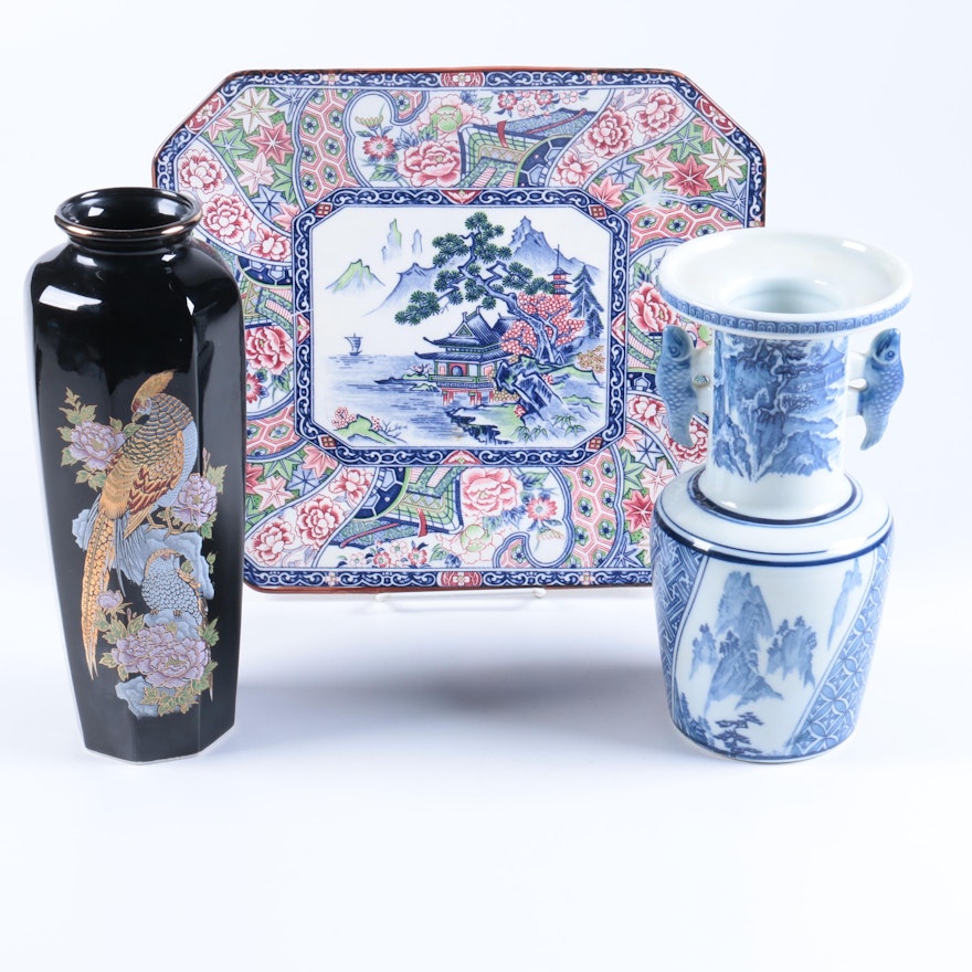 Japanese Porcelain Vases and Tray