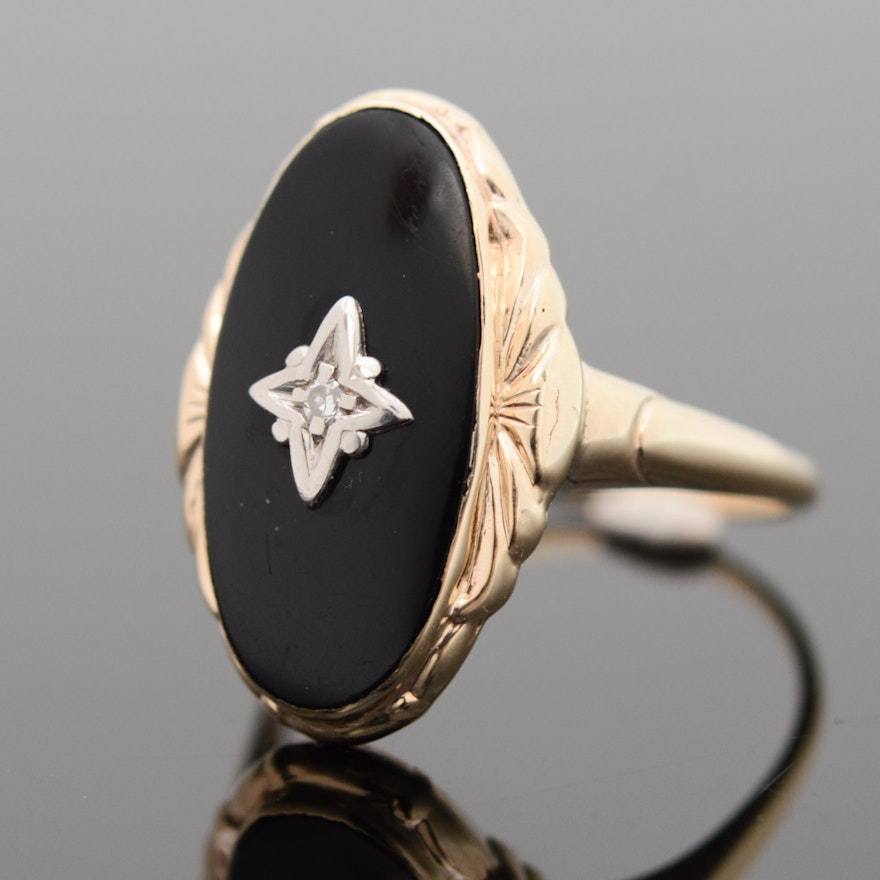 Vintage 10K Yellow Gold Diamond and Onyx Ring