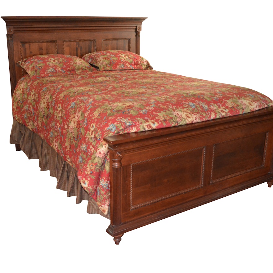 Vintage Traditional Style Queen Bed Frame