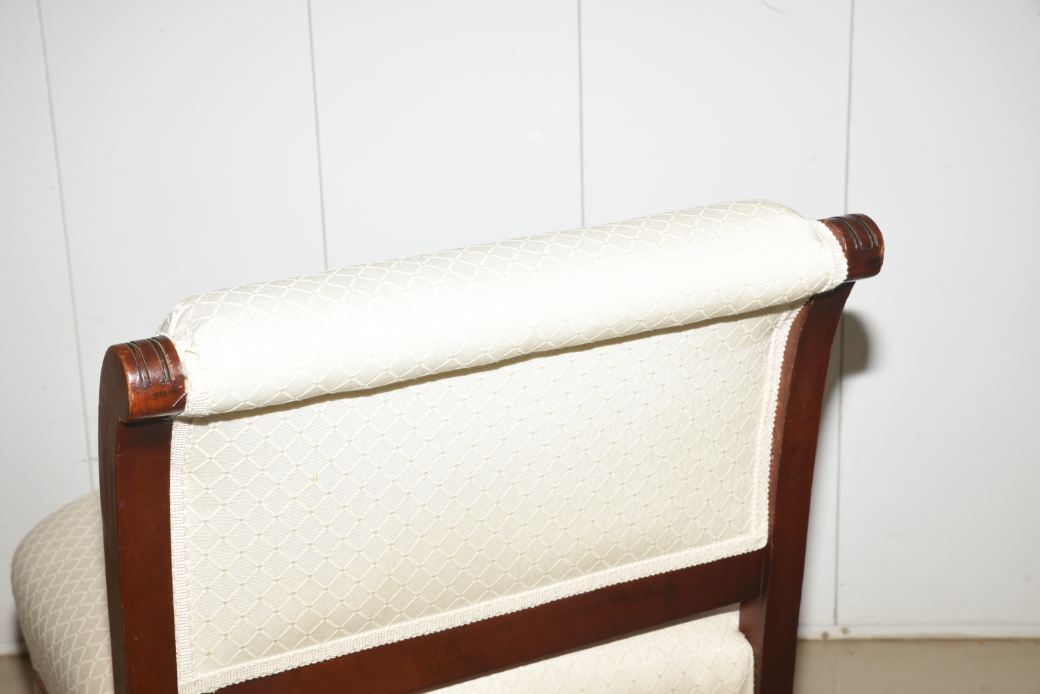 Eastlake Victorian Right-Arm Parlor Chair