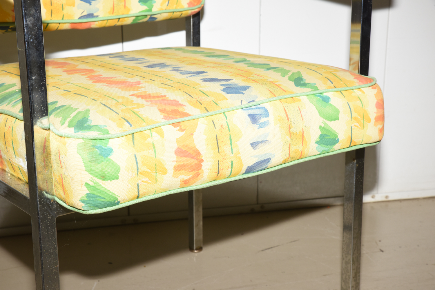 Mid Century Modern Style Side Chair