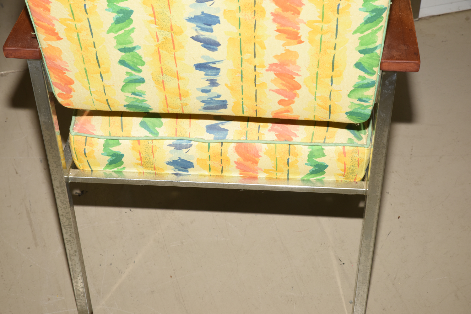 Mid Century Modern Style Side Chair