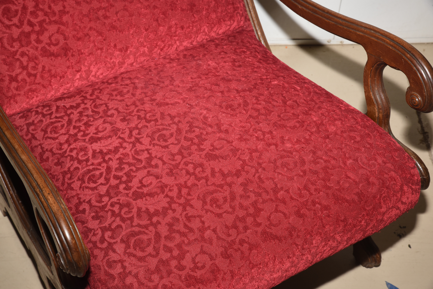 Antique American Classical Mahogany Armchair