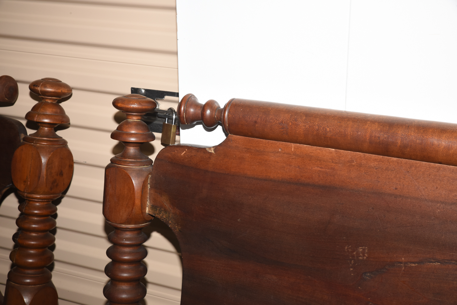 Antique Poplar Rope Bed in Standard Twin-Size